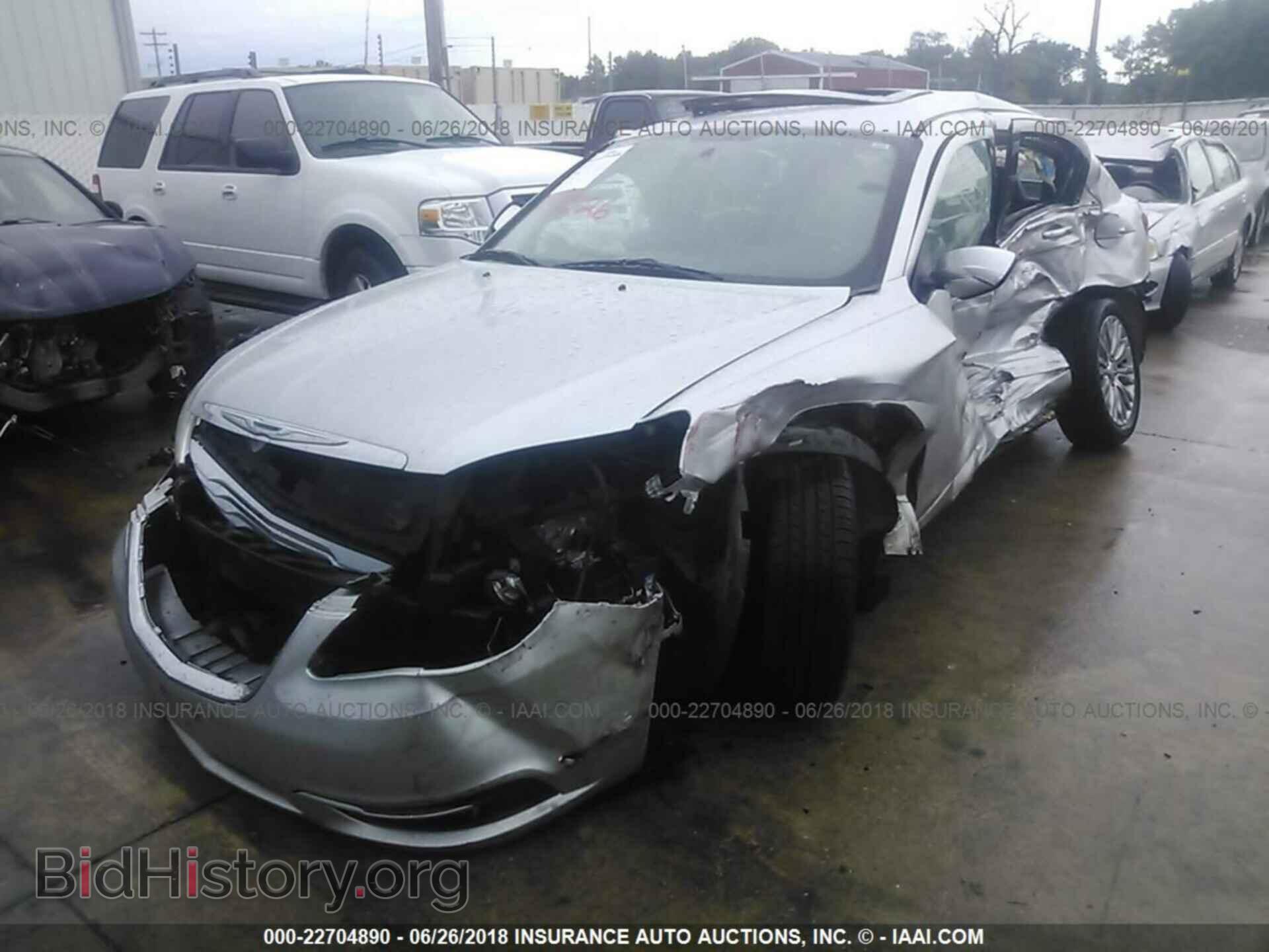 2012 Chrysler 200 - VIN: 1C3CCBCB9CN197226 - Фото 2
