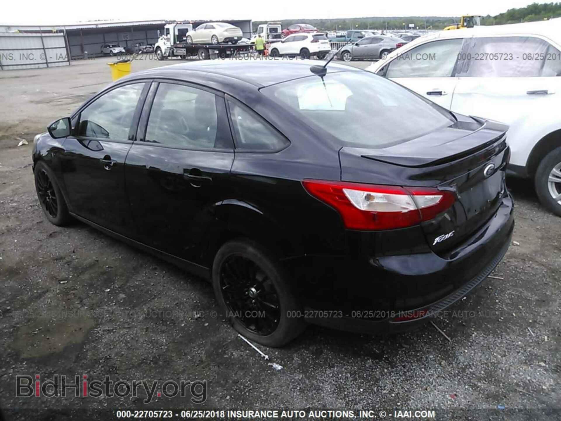 2012 Ford Focus - VIN: 1FAHP3F26CL275289 - Фото 3