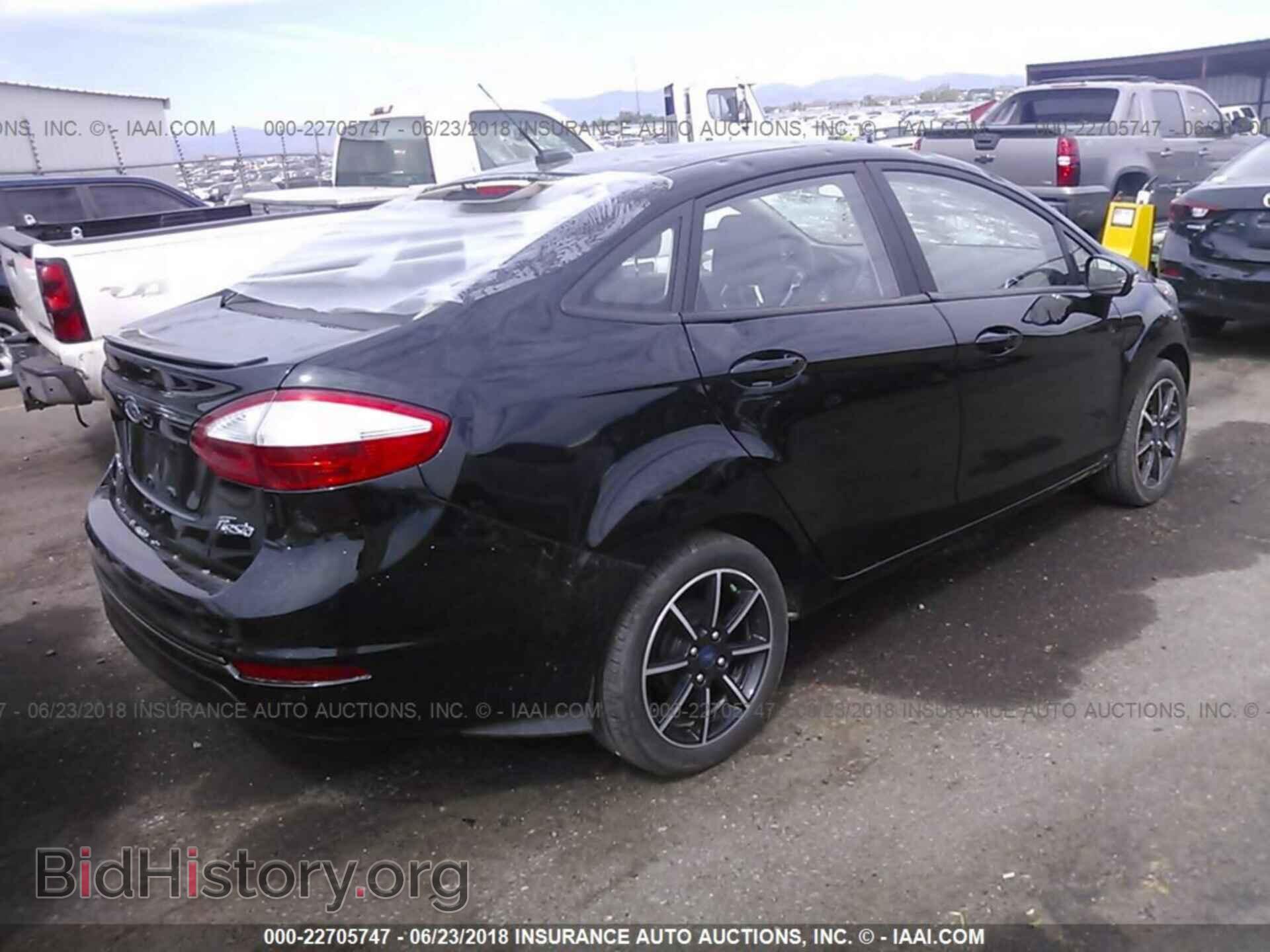 2017 Ford Fiesta - VIN: 3FADP4BJ9HM146471 - Фото 4