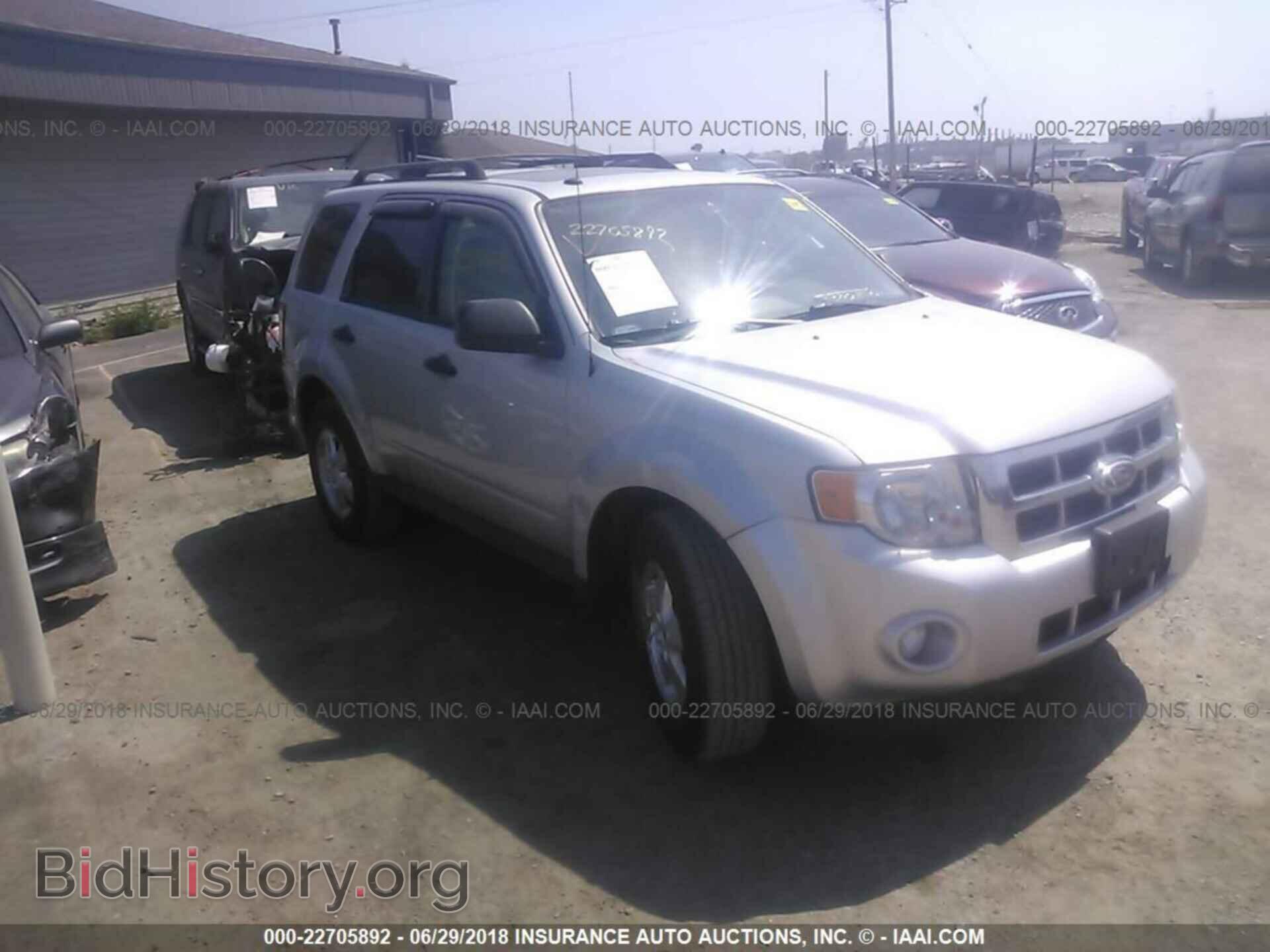 Photo 1FMCU0D71CKA90773 - Ford Escape 2012