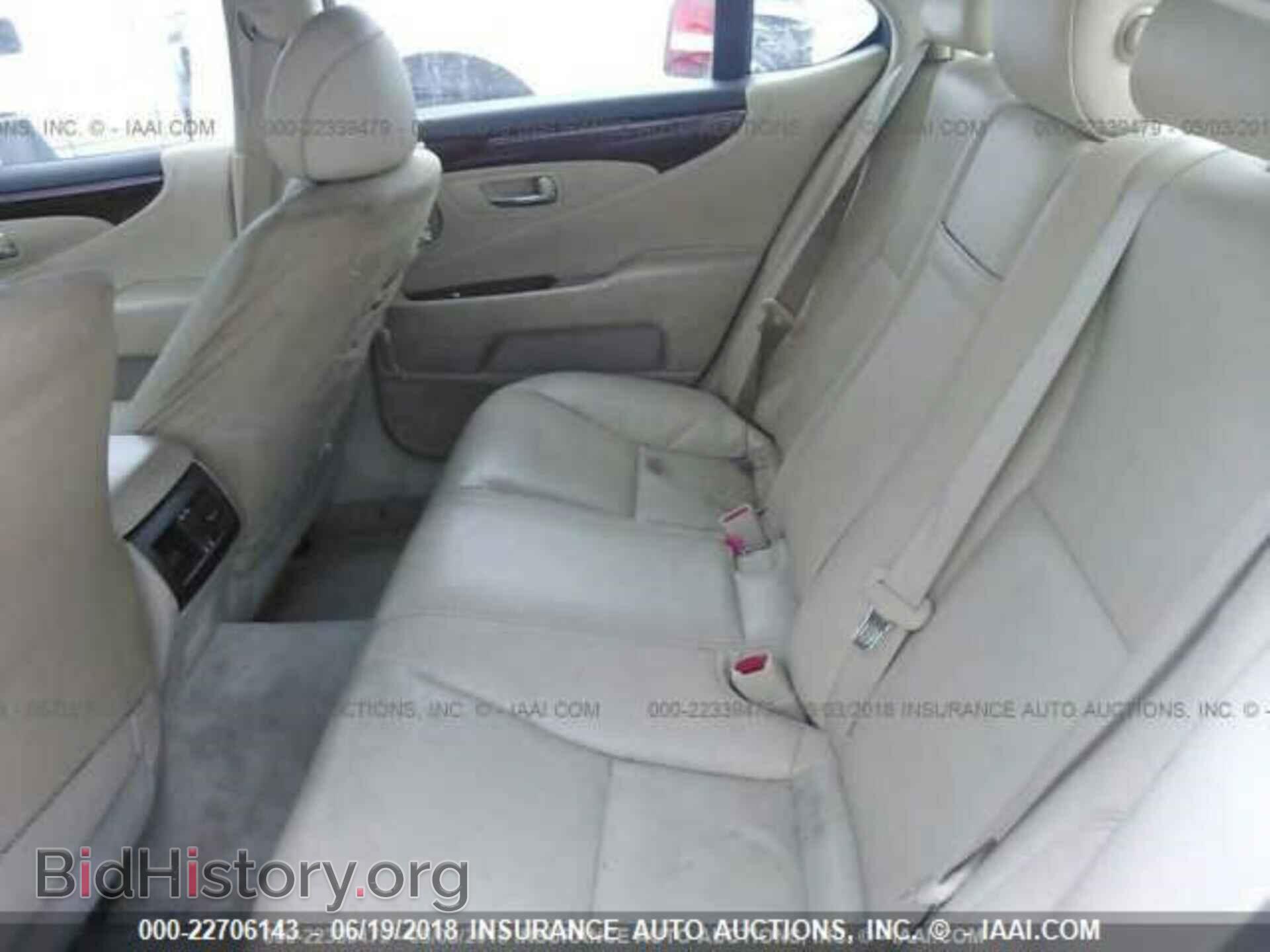 2011 Lexus Ls - VIN: JTHBL5EF5B5103185 - Photo 8