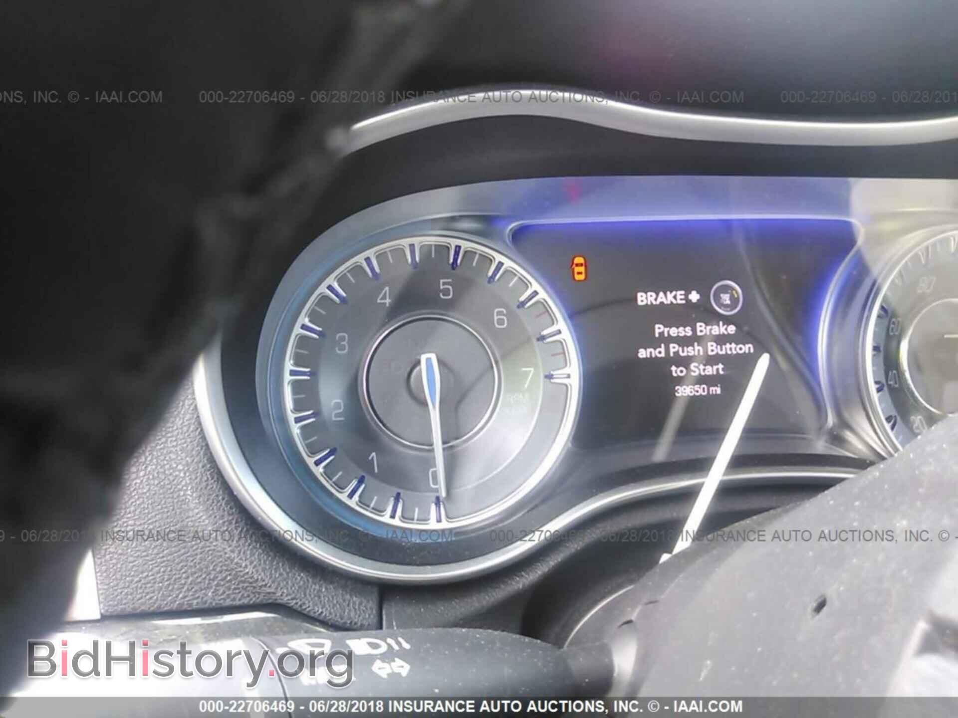 2016 Chrysler 300c - VIN: 2C3CCAEG8GH181584 - Фото 7
