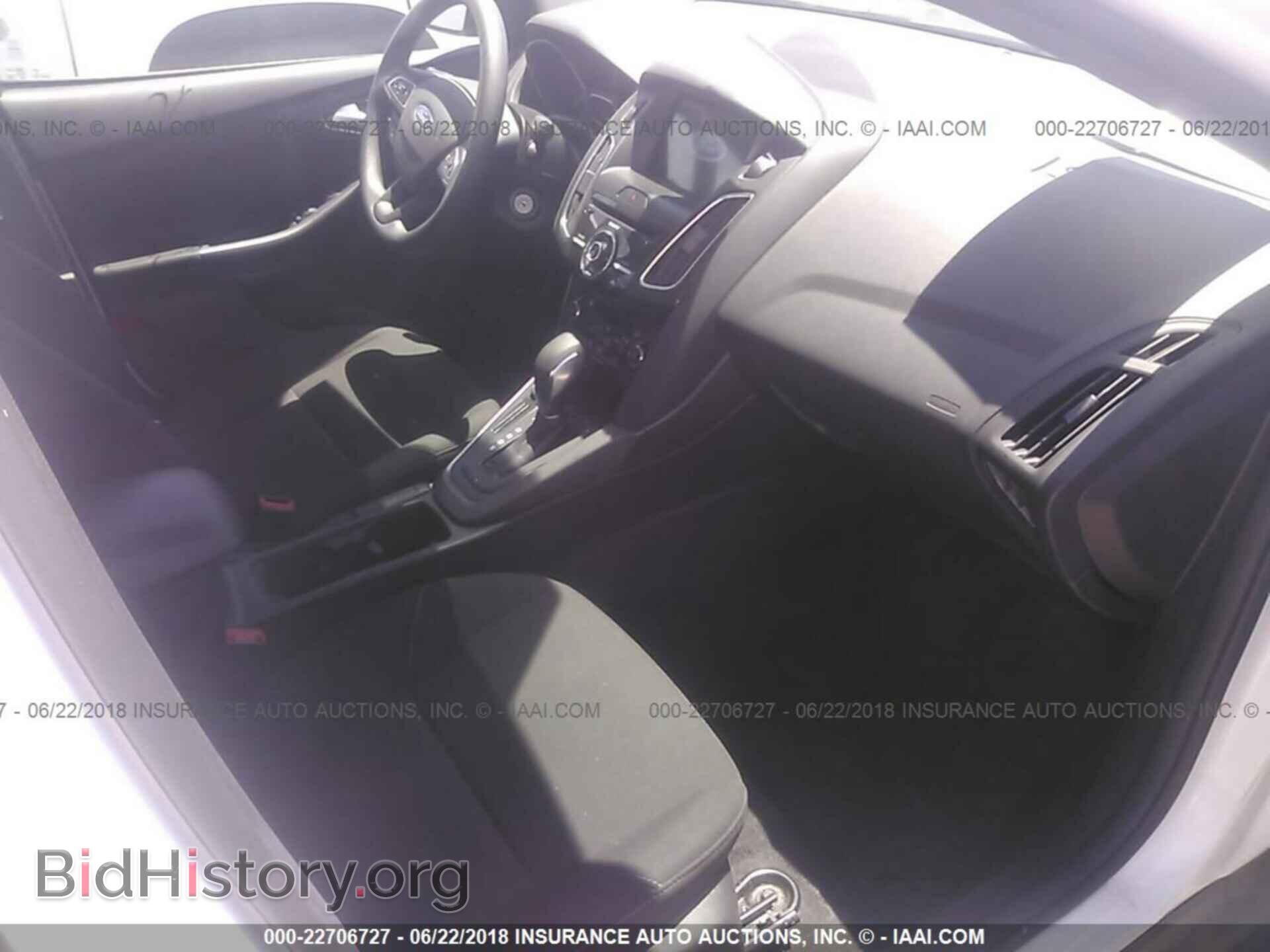 2017 Ford Focus - VIN: 1FADP3H27HL249254 - Photo 5