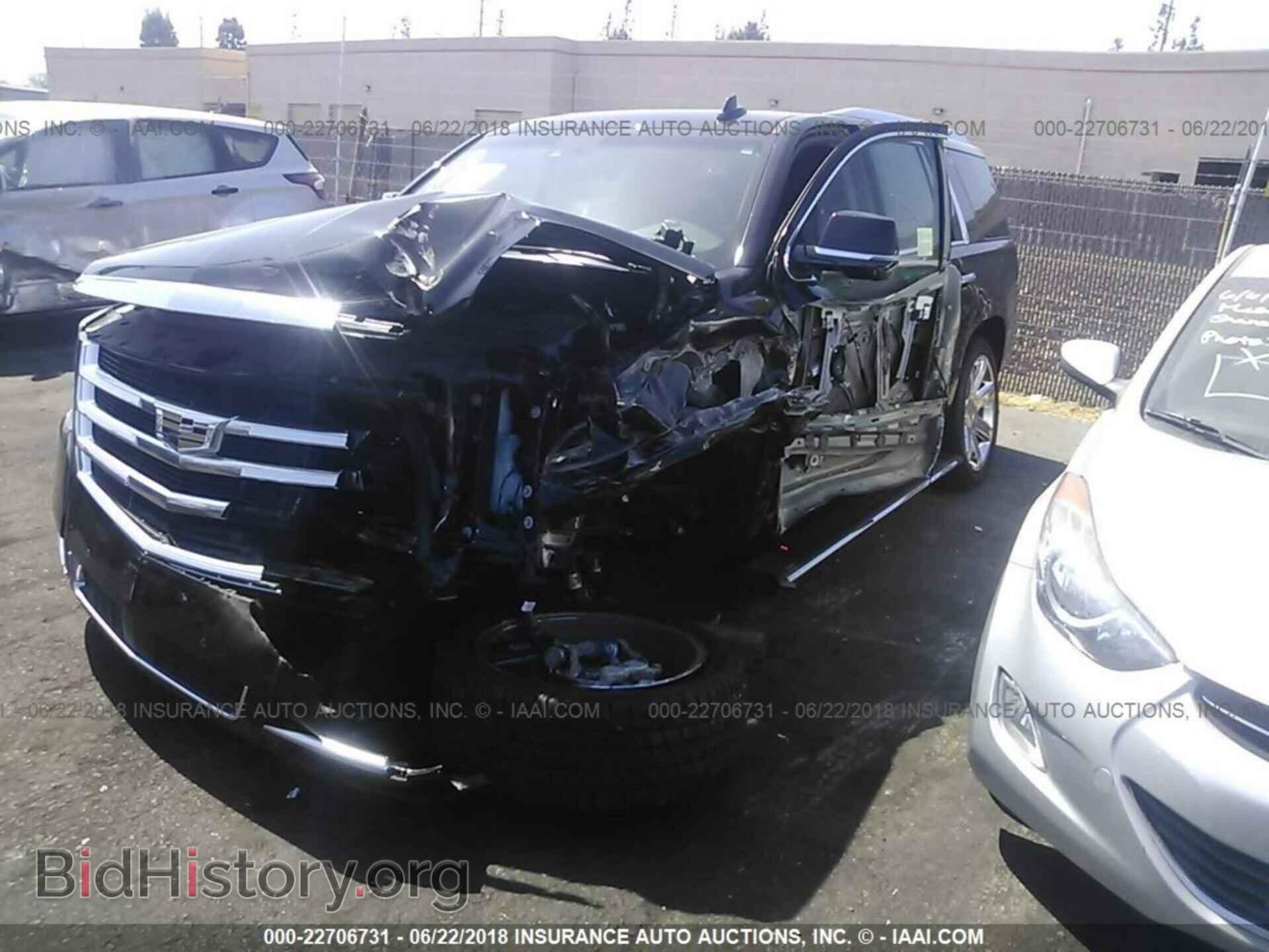 2017 Cadillac Escalade - VIN: 1GYS3CKJ0HR209621 - Photo 2