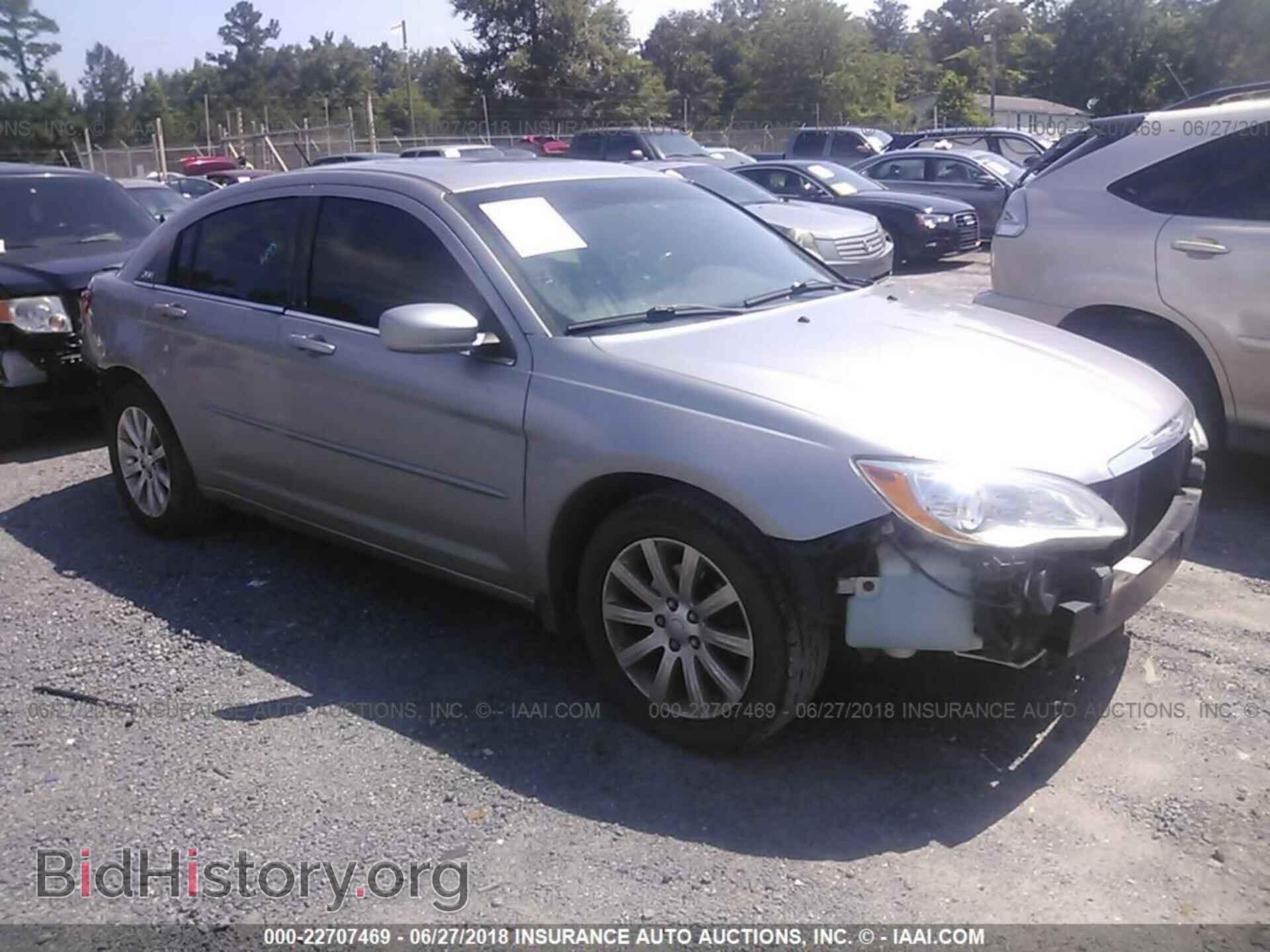 Photo 1C3CCBBG2DN659432 - Chrysler 200 2013