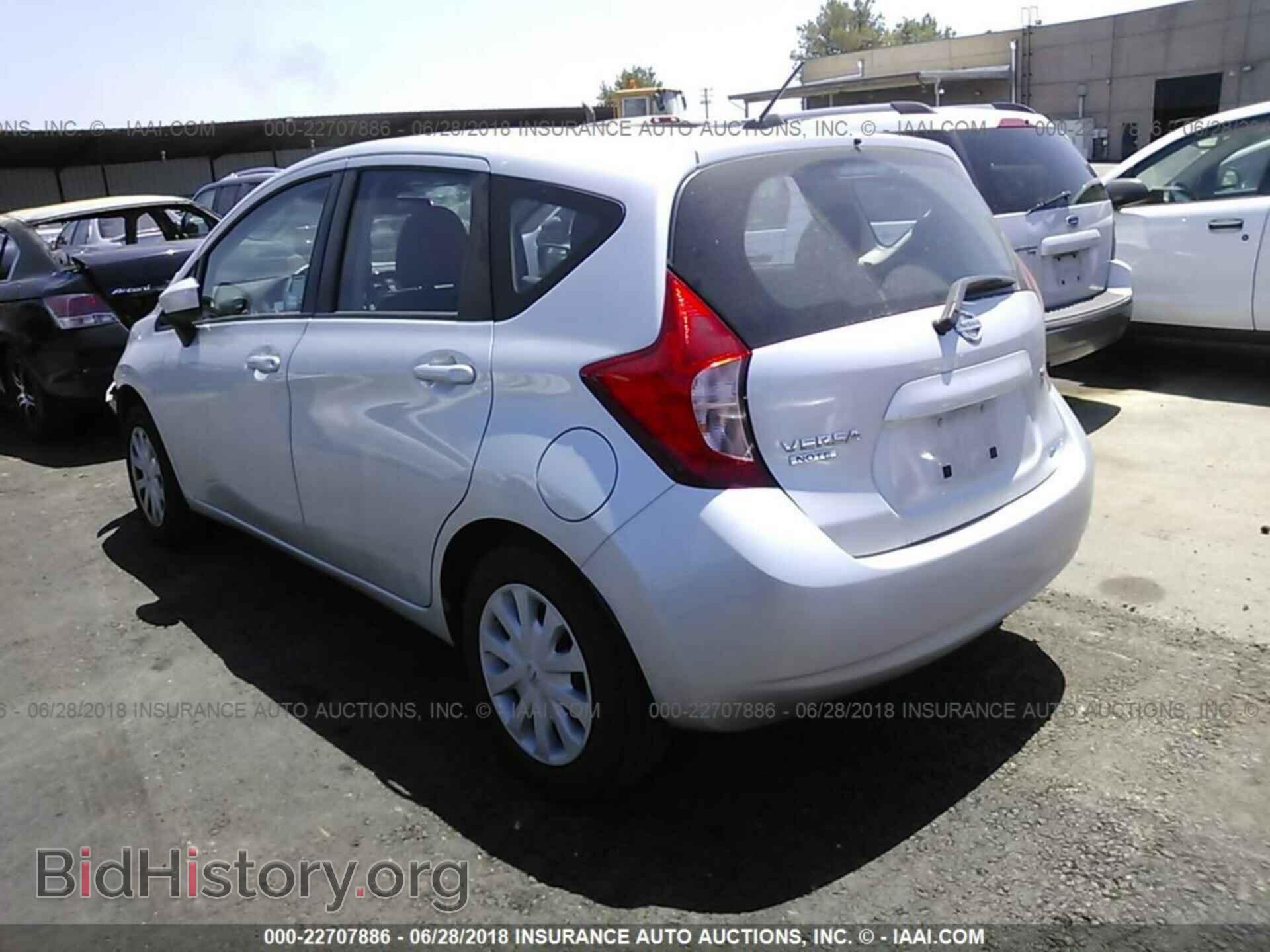 2015 Nissan Versa note - VIN: 3N1CE2CP5FL404400 - Фото 3