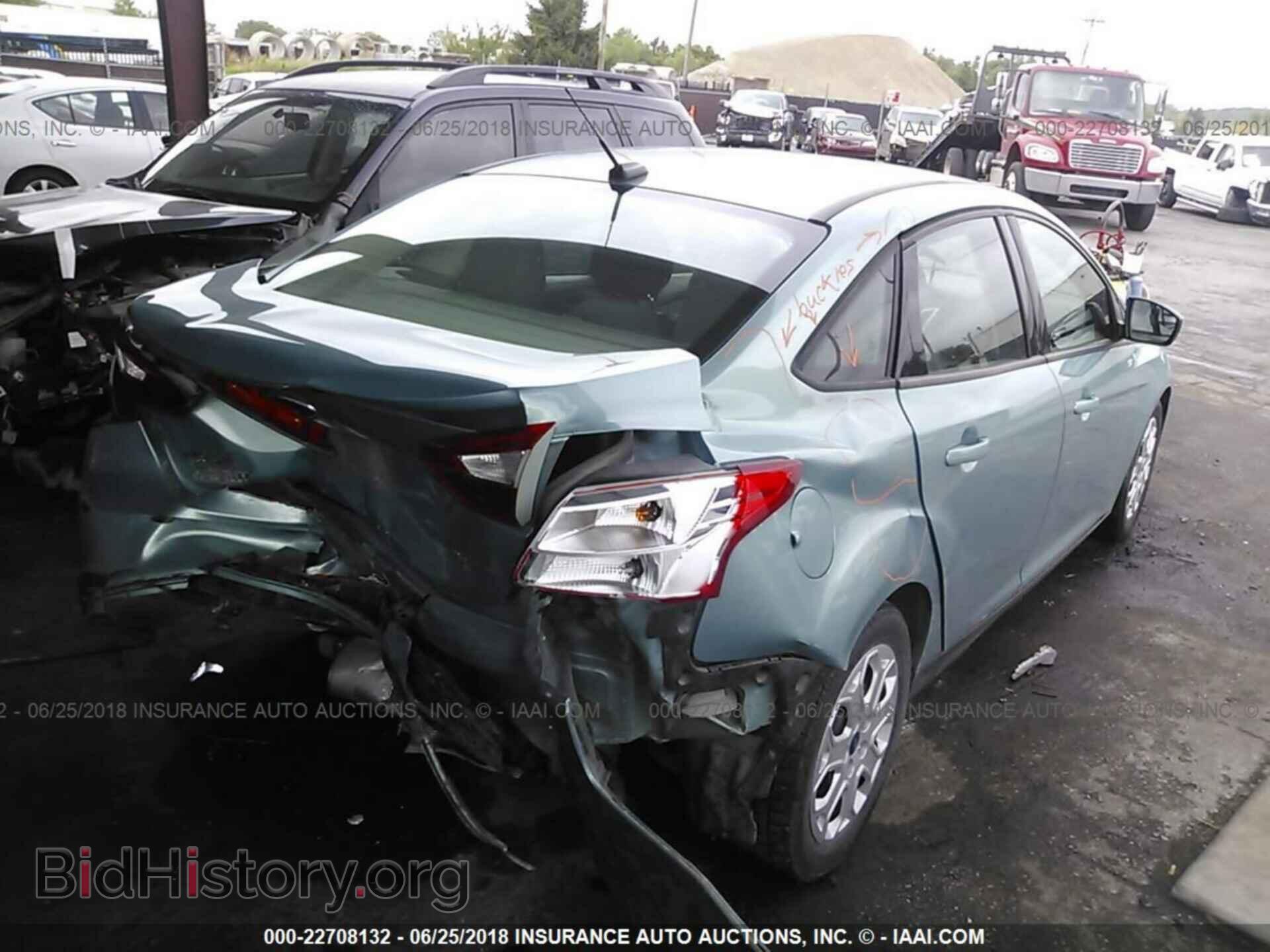 2012 Ford Focus - VIN: 1FAHP3F28CL273253 - Photo 4