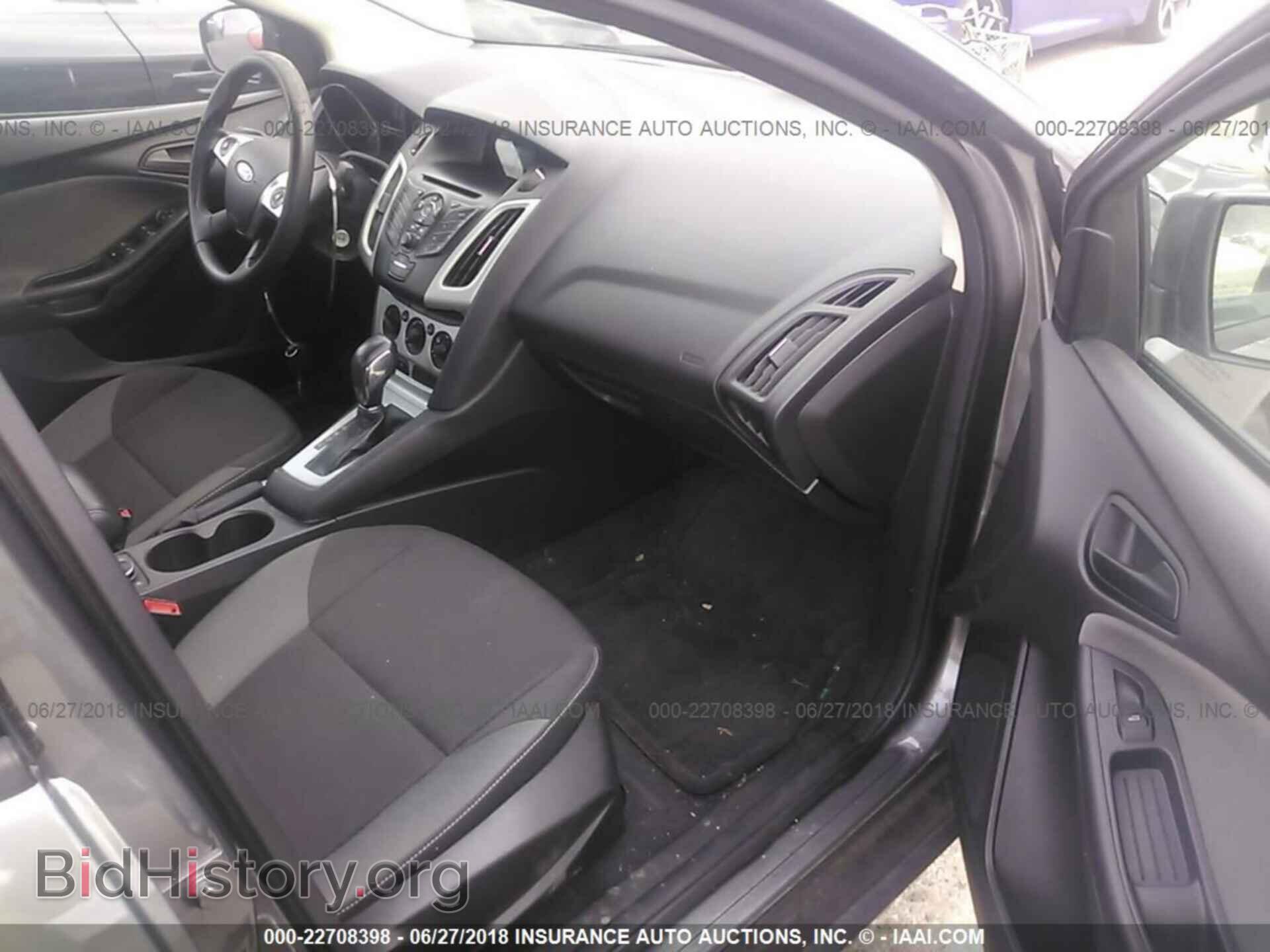 2012 Ford Focus - VIN: 1FAHP3F27CL438564 - Photo 5