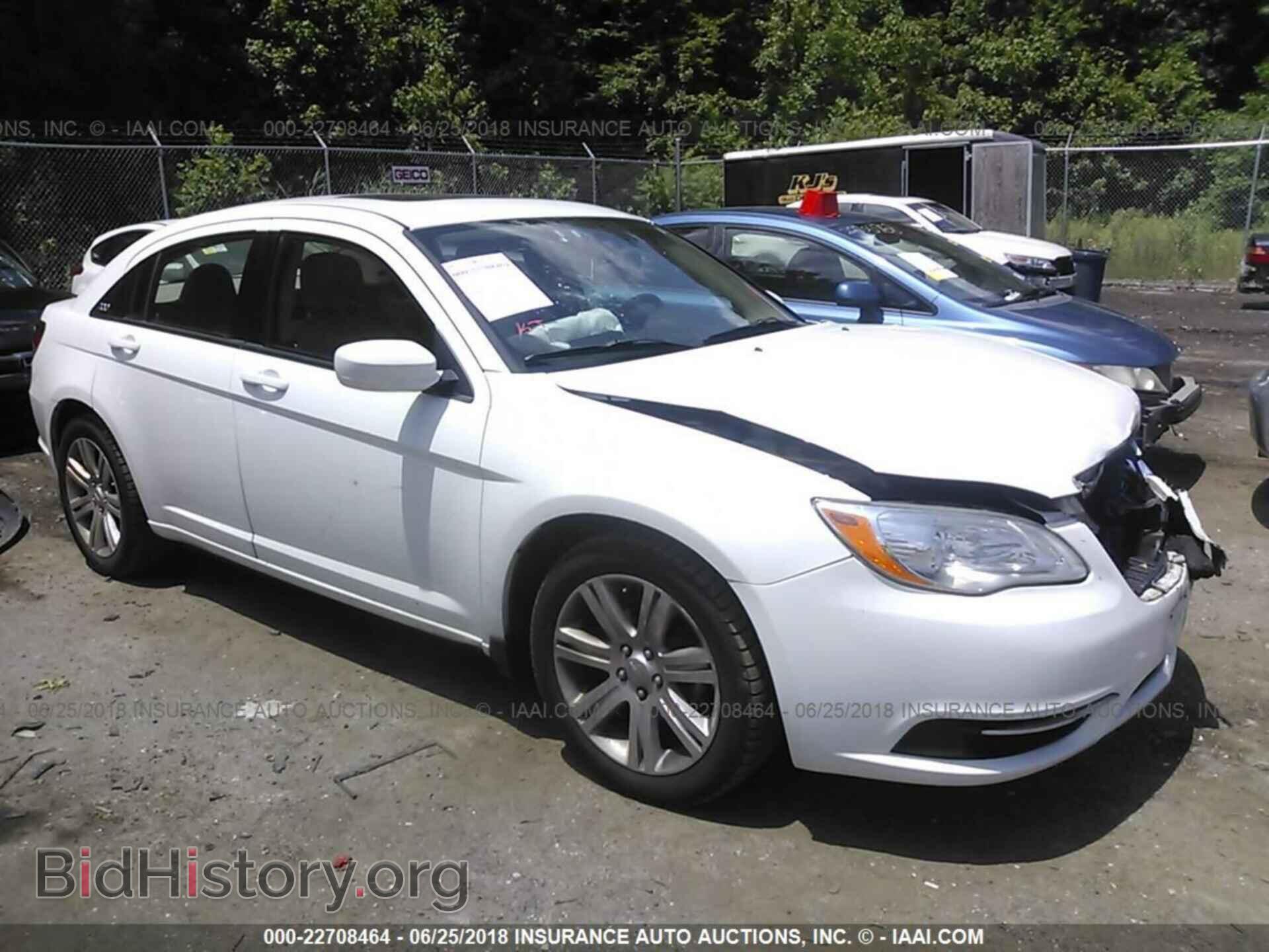Фотография 1C3CCBBB4CN236550 - Chrysler 200 2012