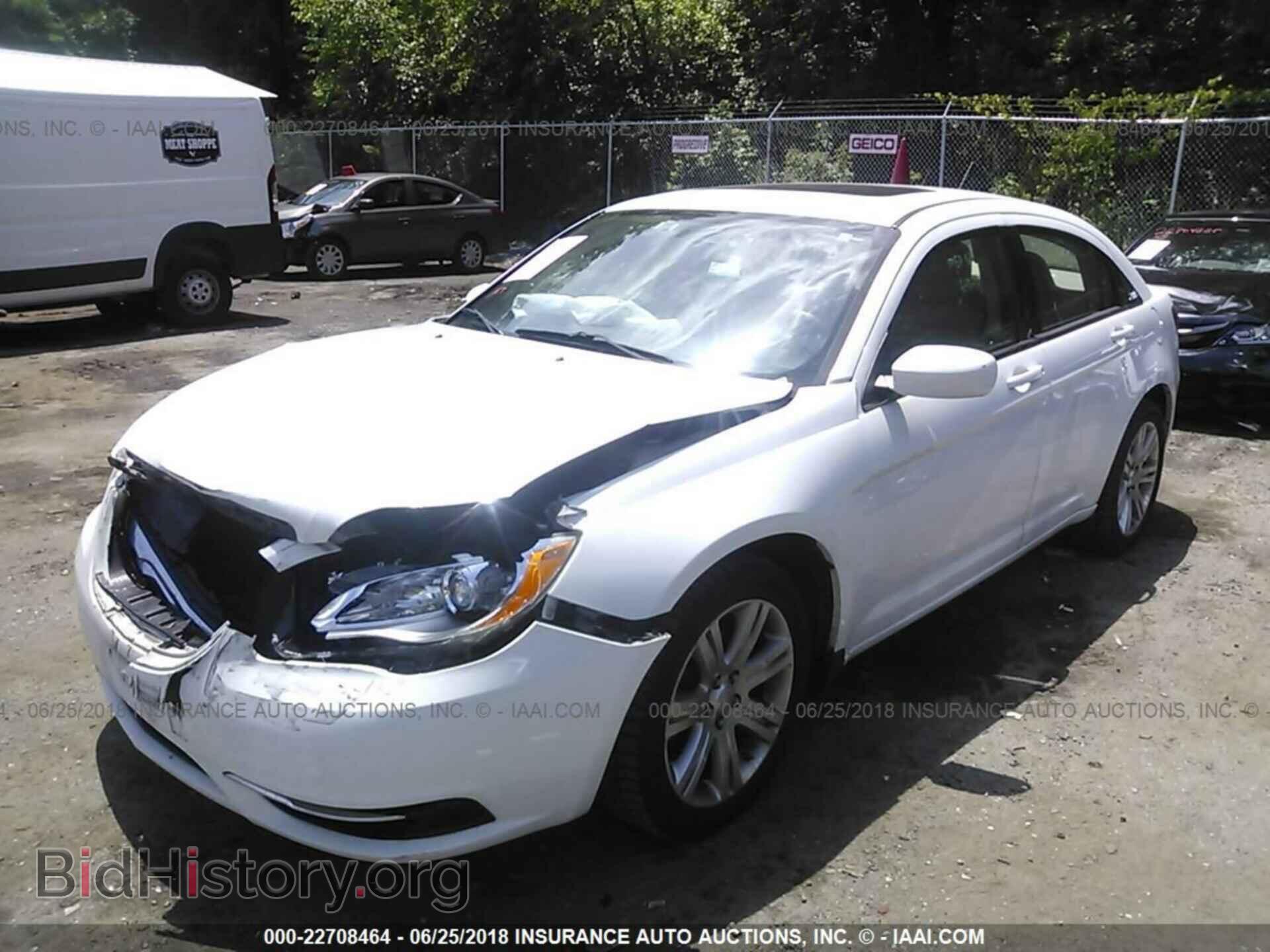 2012 Chrysler 200 - VIN: 1C3CCBBB4CN236550 - Photo 2