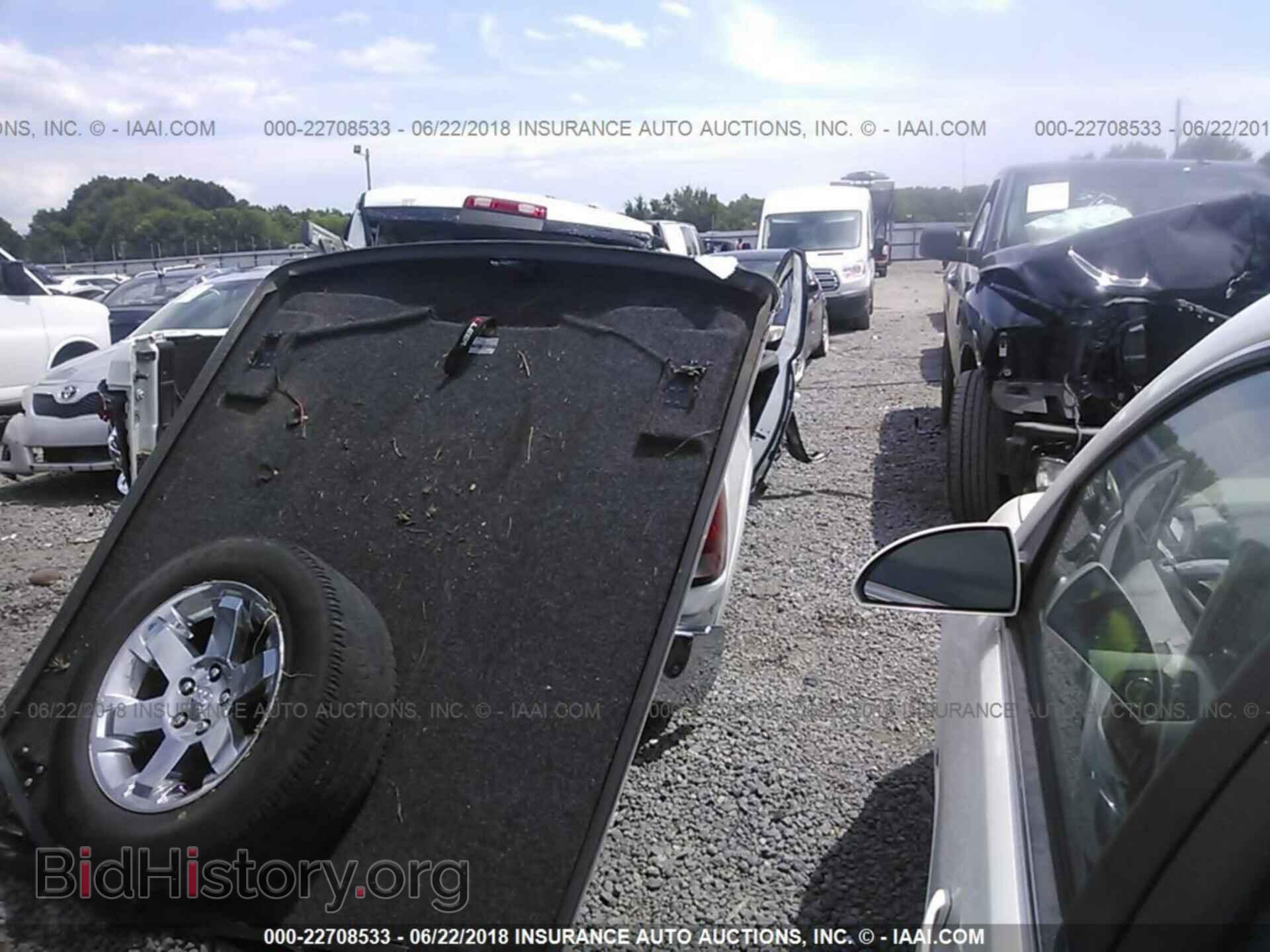 2011 Dodge Ram 1500 - VIN: 1D7RV1CT6BS708948 - Фото 4