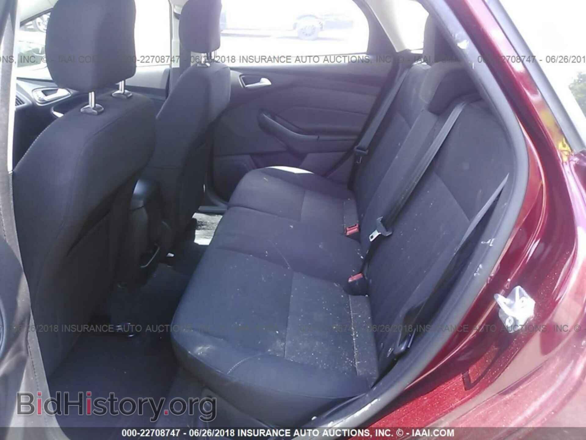 2015 Ford Focus - VIN: 1FADP3K21FL353745 - Photo 8