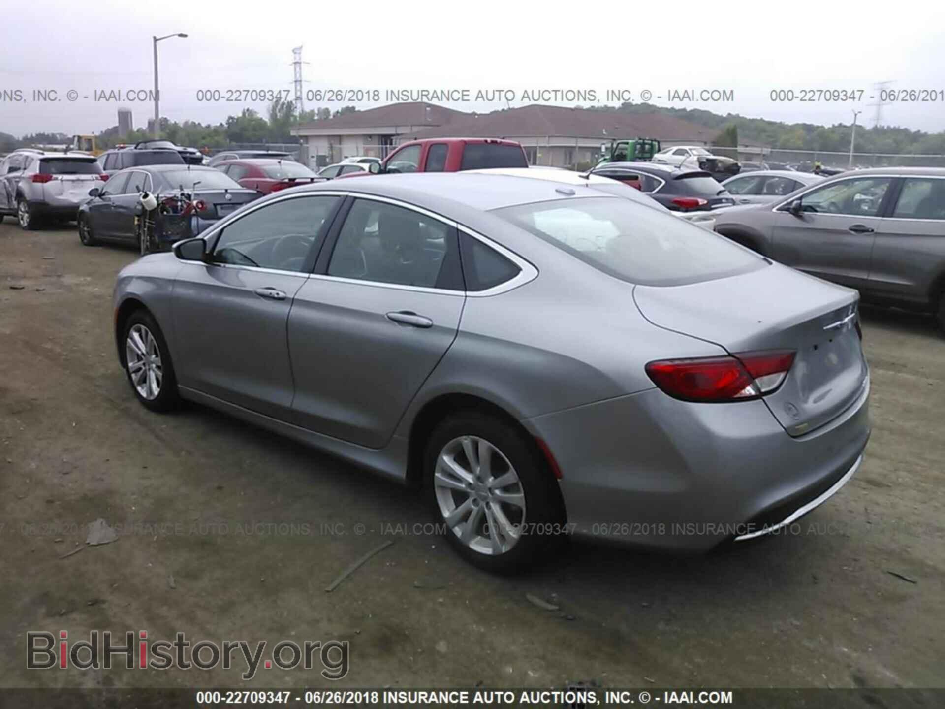 2016 Chrysler 200 - VIN: 1C3CCCAB9GN153242 - Photo 3