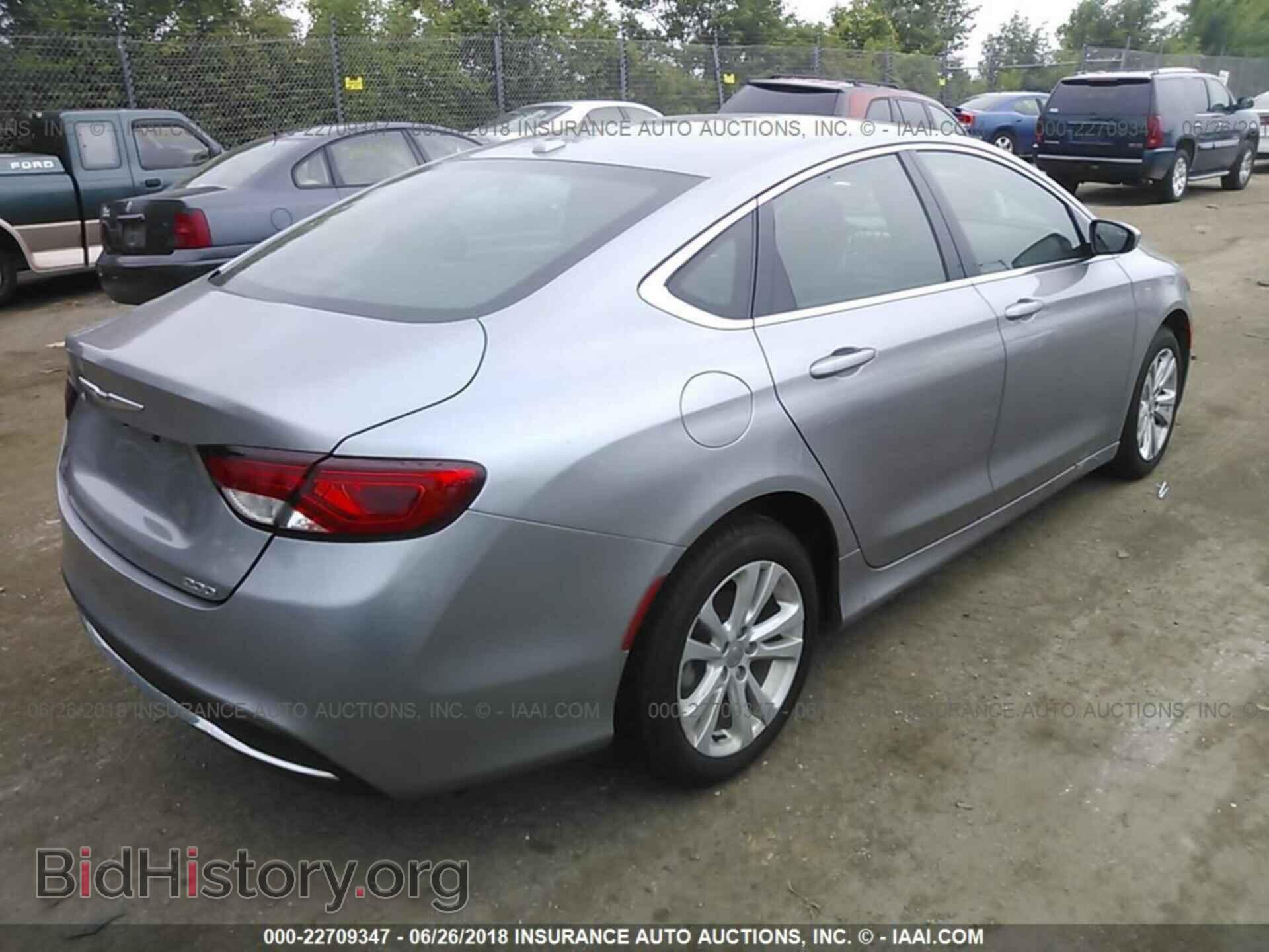 2016 Chrysler 200 - VIN: 1C3CCCAB9GN153242 - Photo 4