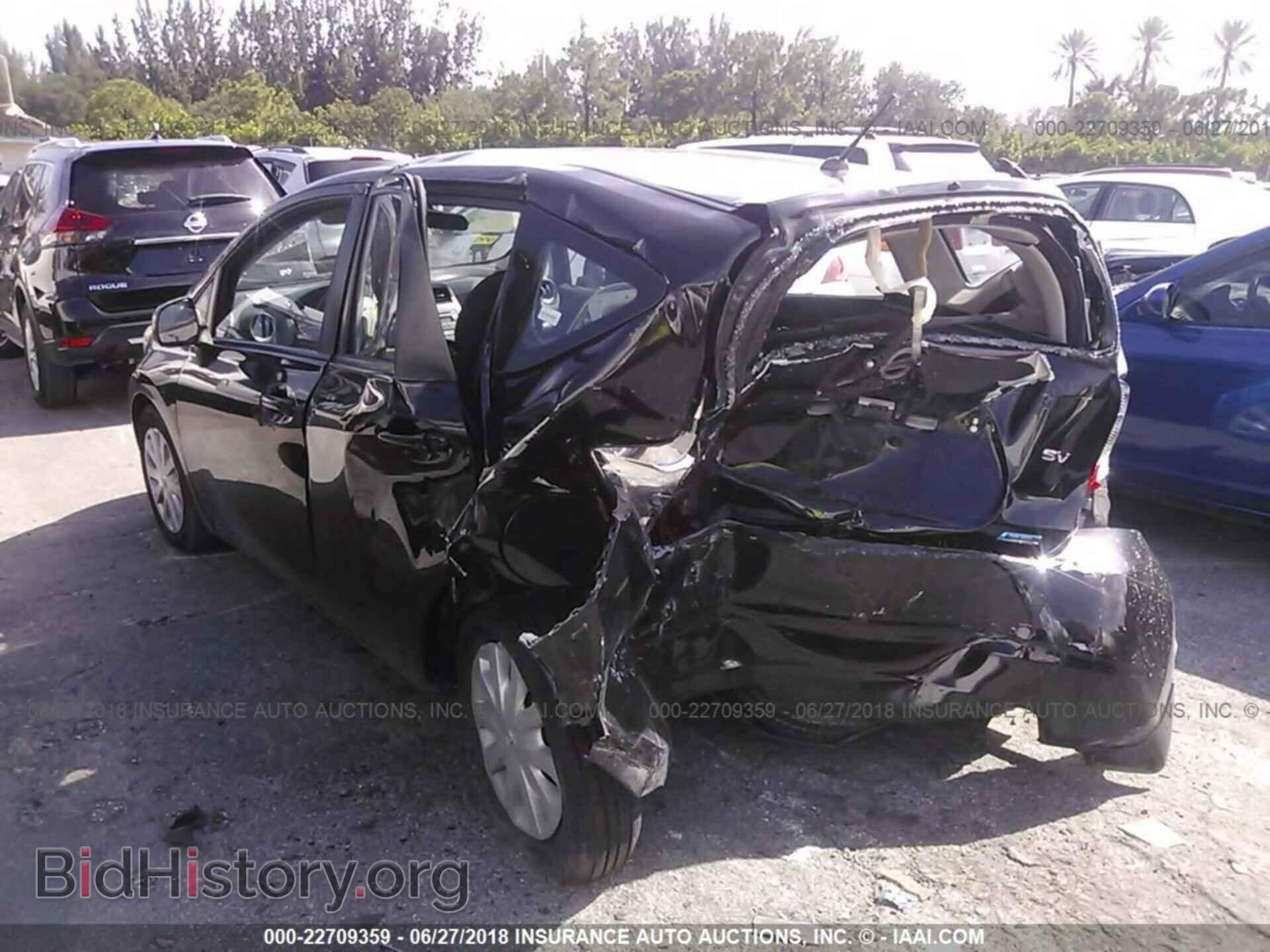 2014 Nissan Versa note - VIN: 3N1CE2CP8EL372153 - Photo 3