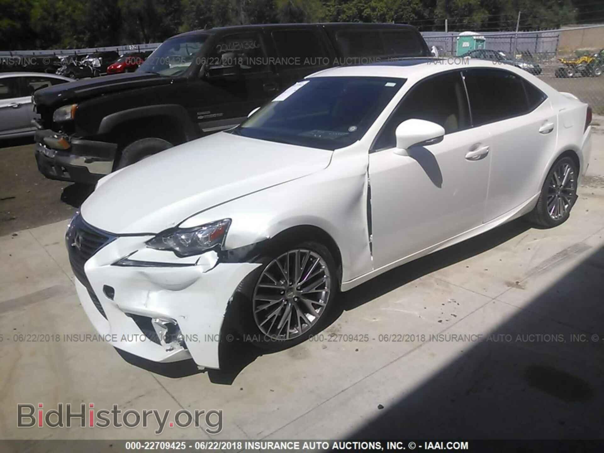 2015 Lexus Is - VIN: JTHCF1D28F5028412 - Фото 2