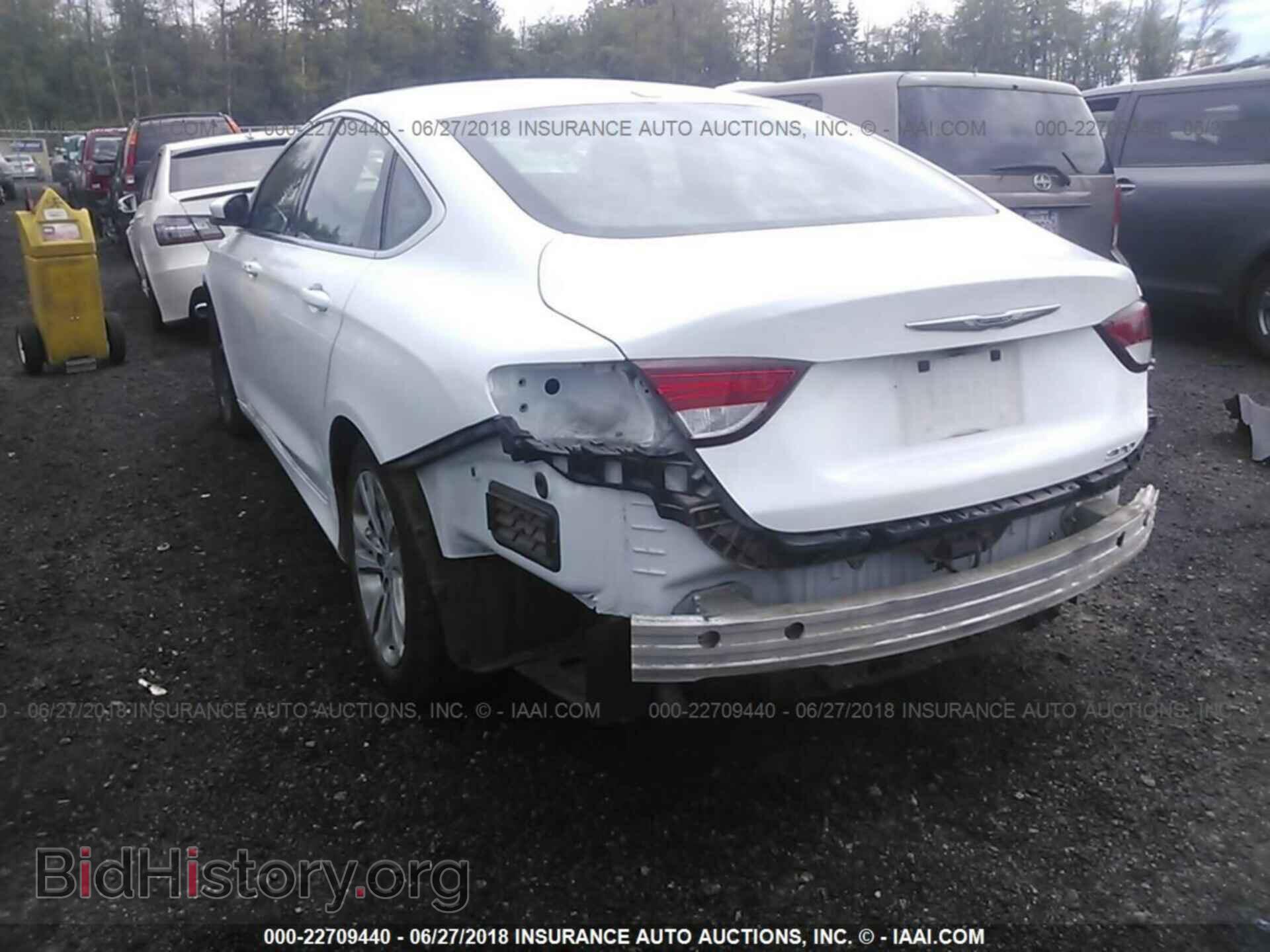 2015 Chrysler 200 - VIN: 1C3CCCAB9FN725621 - Photo 3