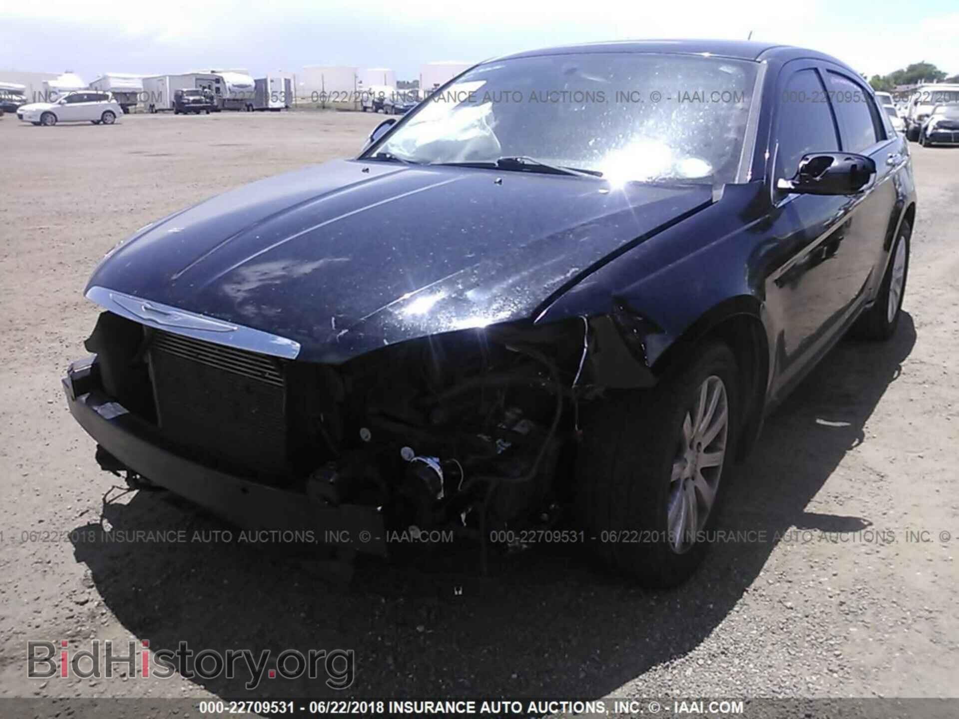 2014 Chrysler 200 - VIN: 1C3CCBCG7EN100135 - Photo 6