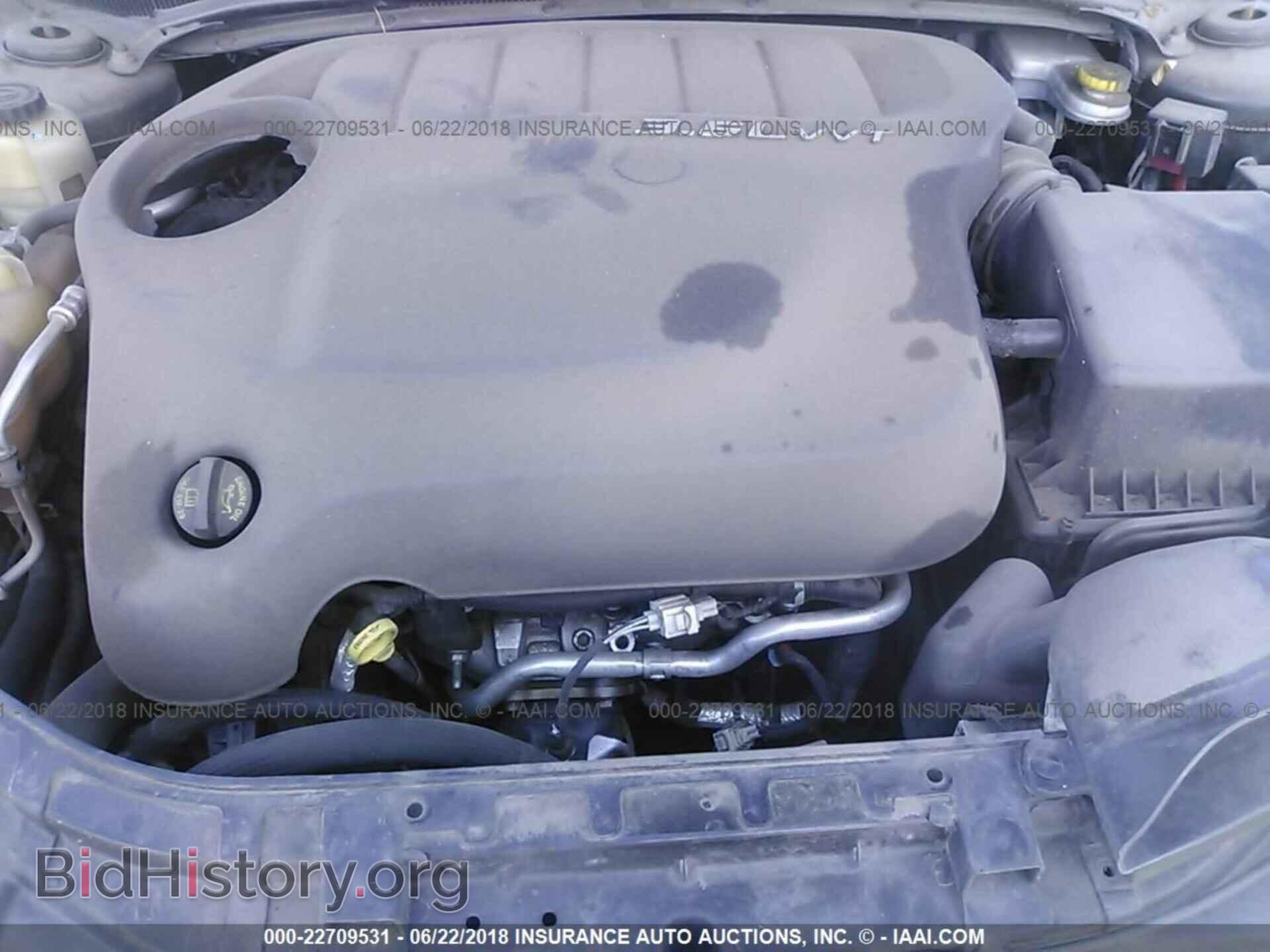 2014 Chrysler 200 - VIN: 1C3CCBCG7EN100135 - Photo 10