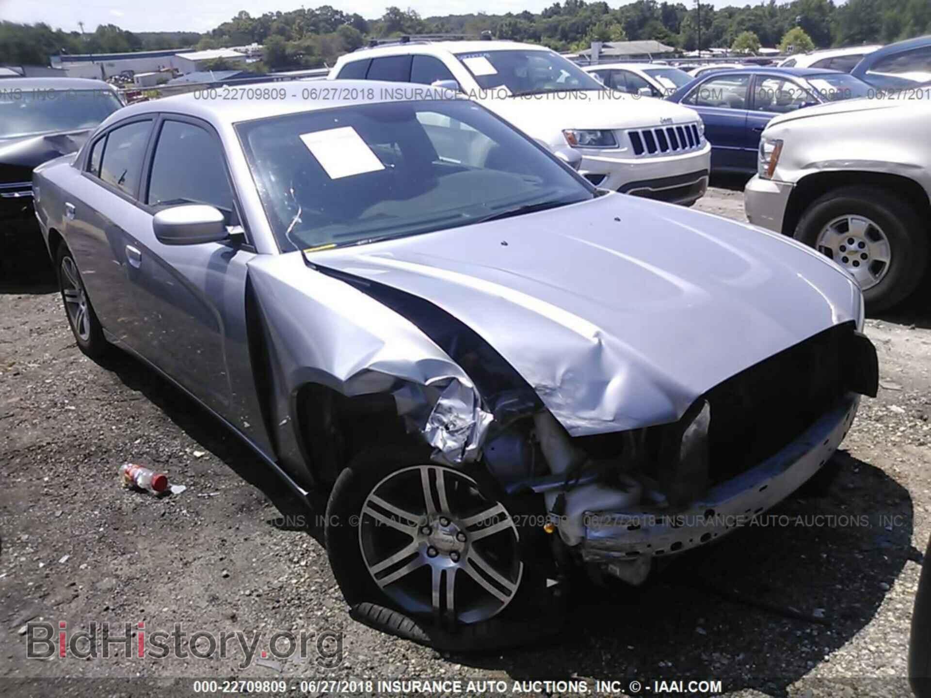Photo 2C3CDXBG9DH637530 - Dodge Charger 2013
