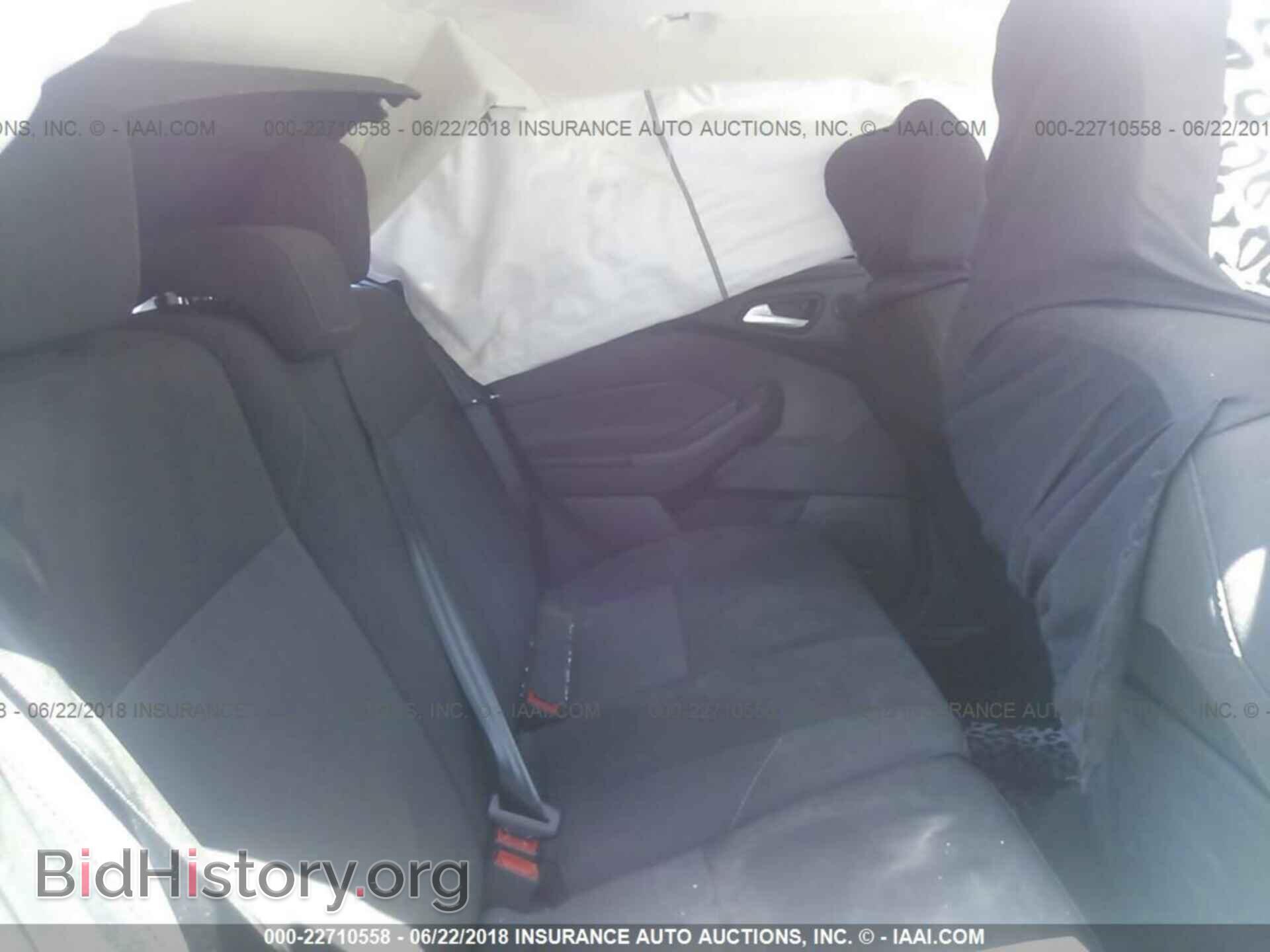 2017 Ford Focus - VIN: 1FADP3M21HL236067 - Photo 8