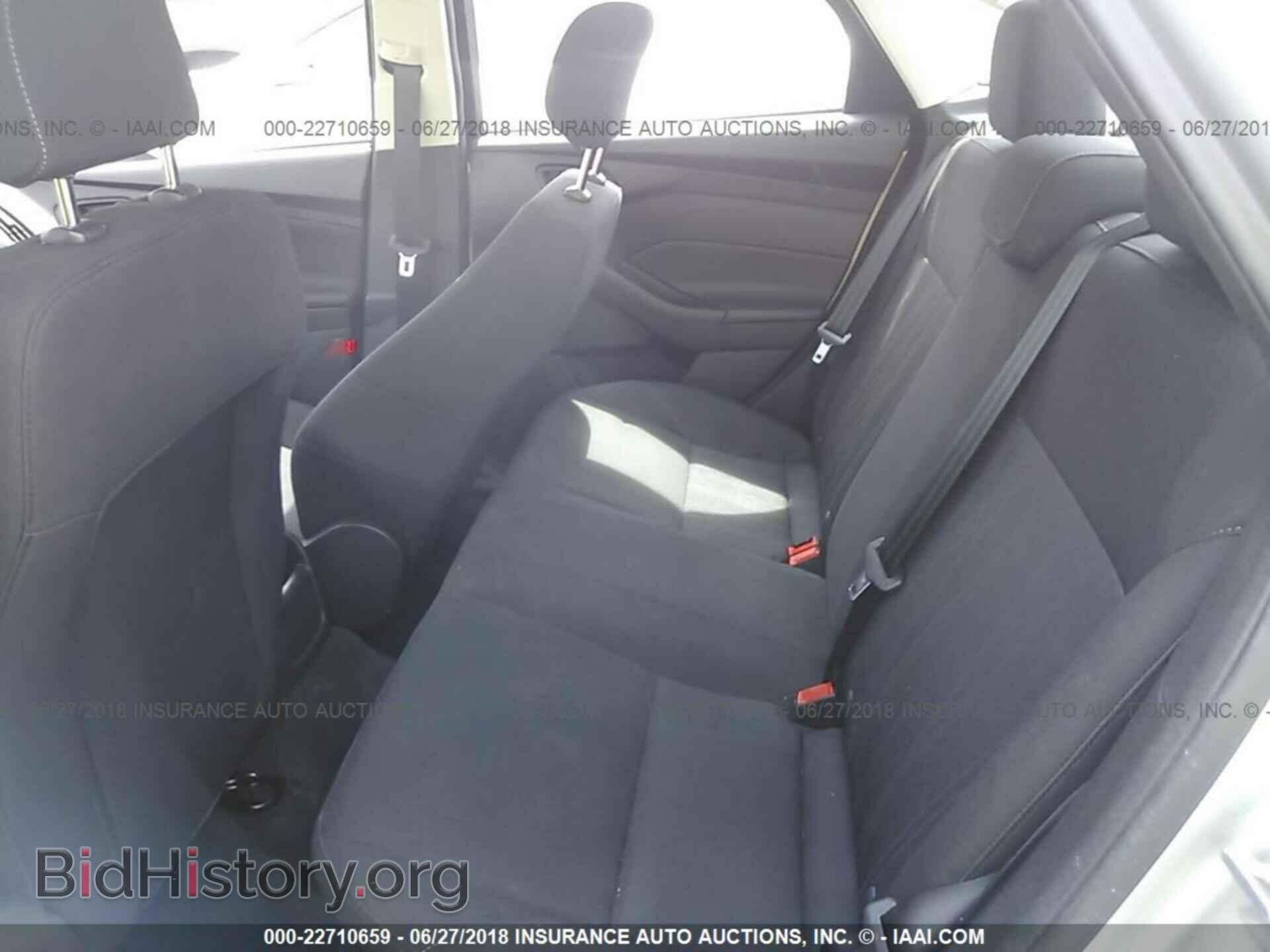 2018 Ford Focus - VIN: 1FADP3E20JL299116 - Фото 8