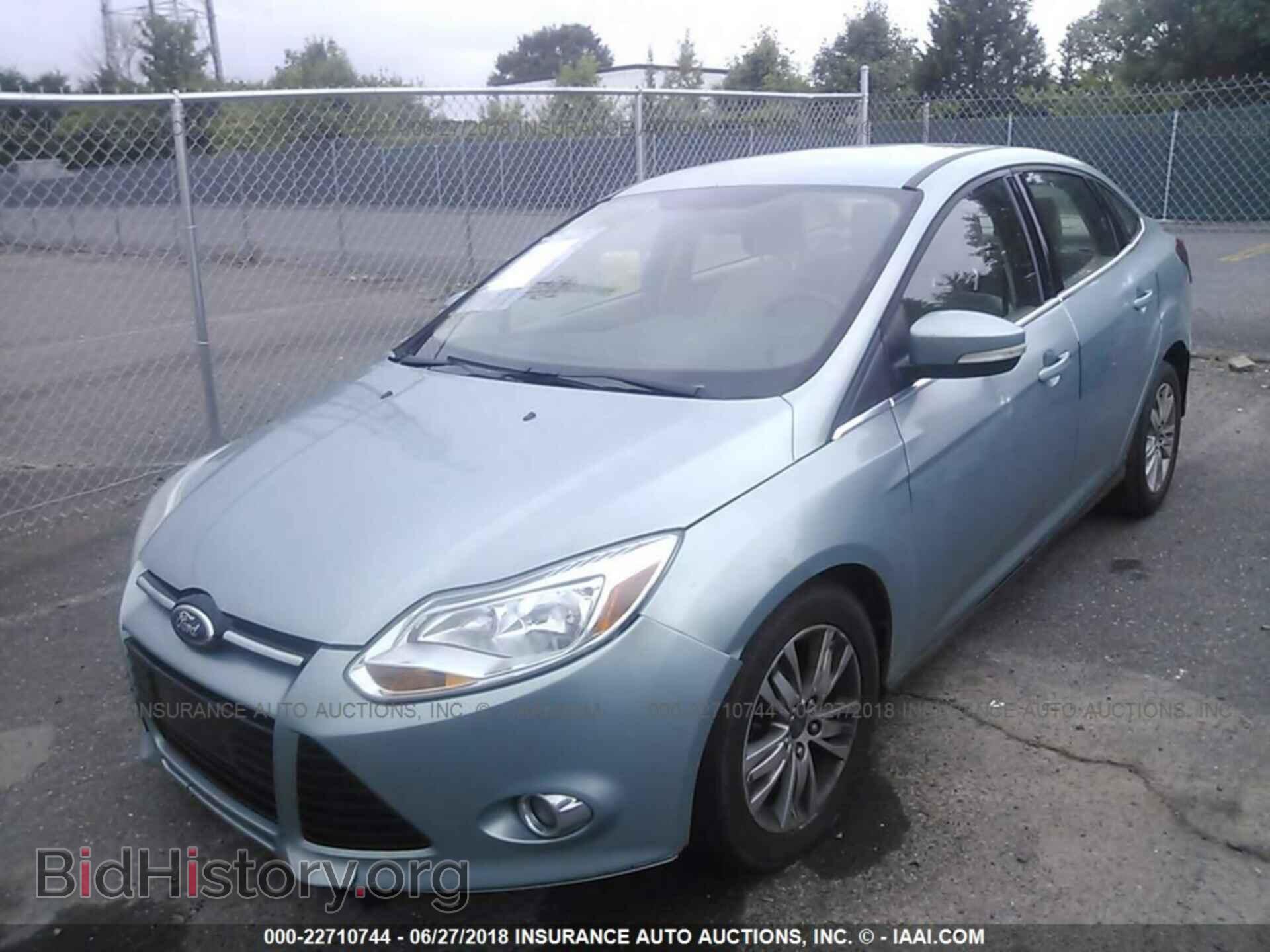 2012 Ford Focus - VIN: 1FAHP3H20CL363493 - Photo 2