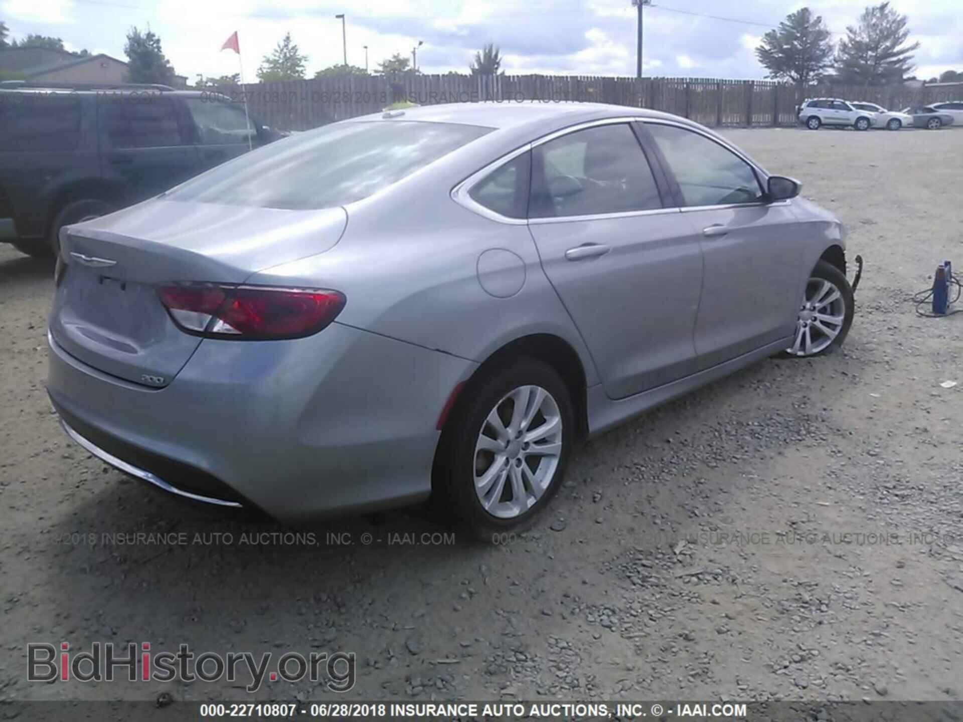 2015 Chrysler 200 - VIN: 1C3CCCAB0FN591534 - Photo 4