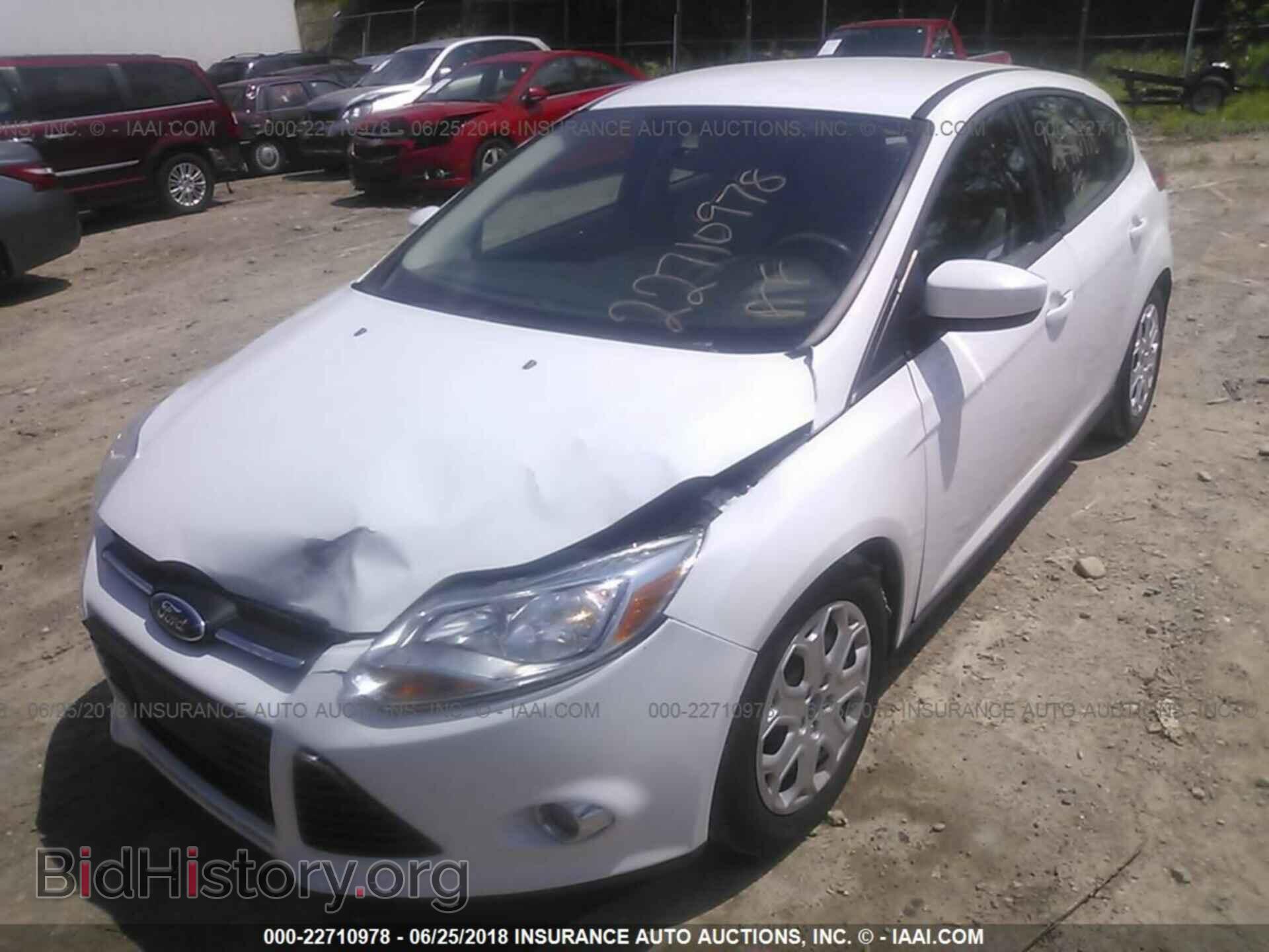2012 Ford Focus - VIN: 1FAHP3K2XCL458071 - Photo 2