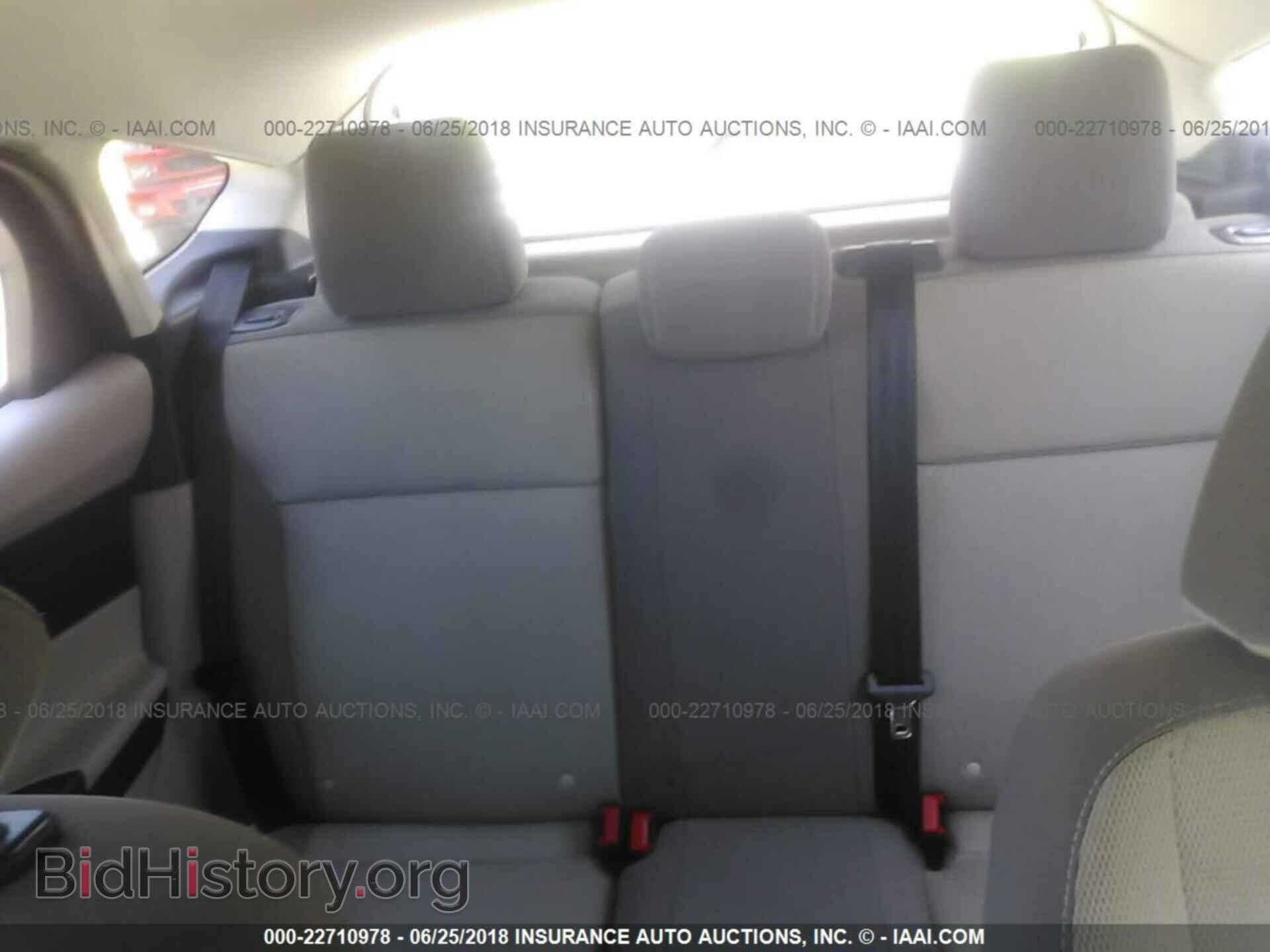 2012 Ford Focus - VIN: 1FAHP3K2XCL458071 - Photo 8
