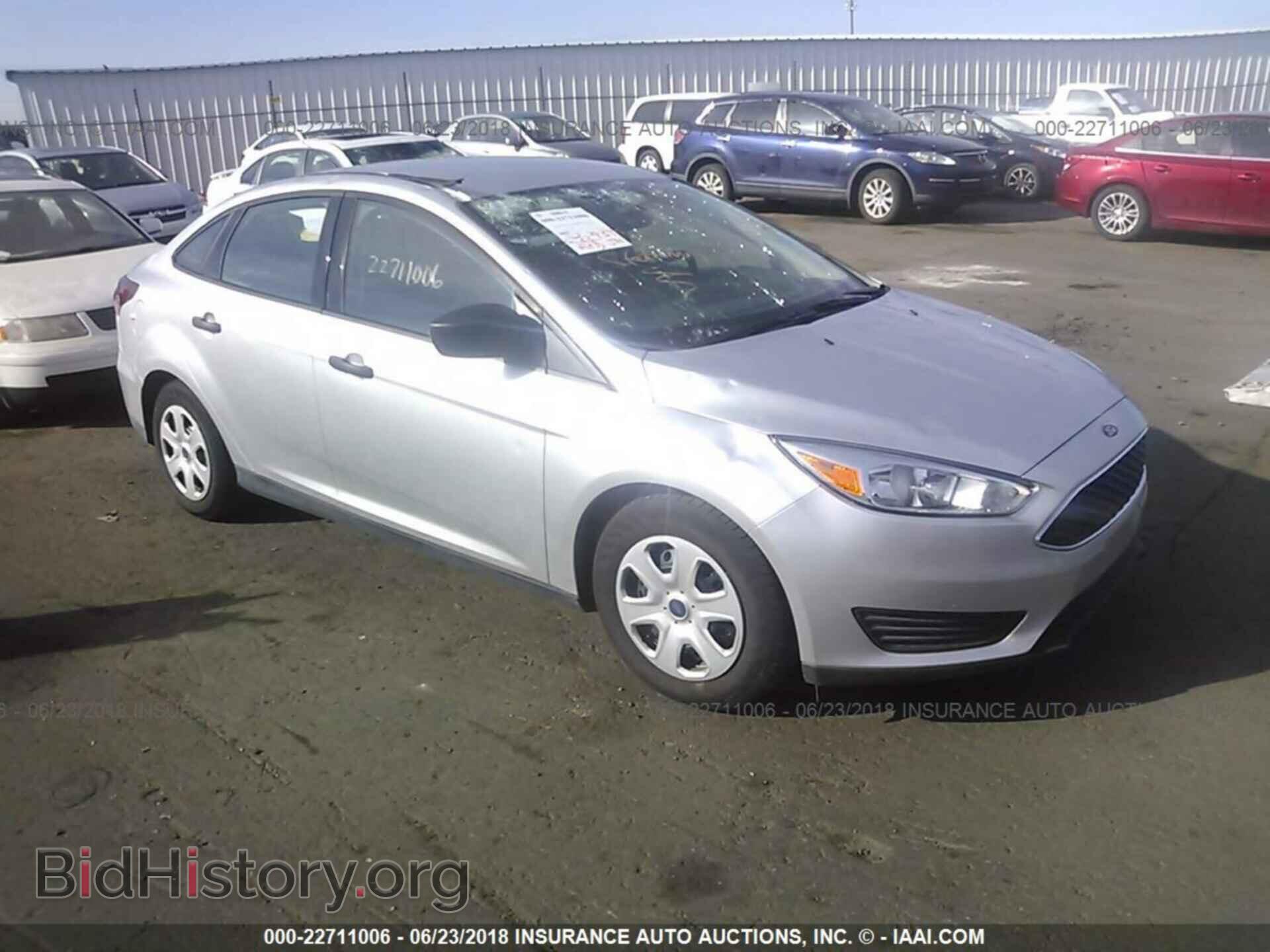 Photo 1FADP3E26HL324952 - Ford Focus 2017