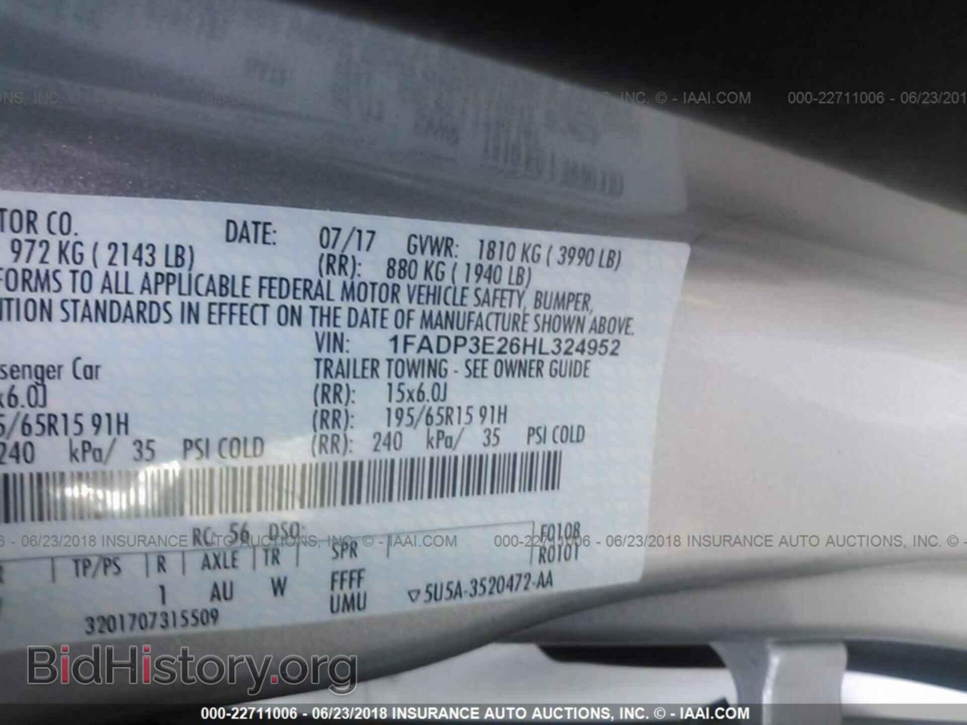 2017 Ford Focus - VIN: 1FADP3E26HL324952 - Photo 9