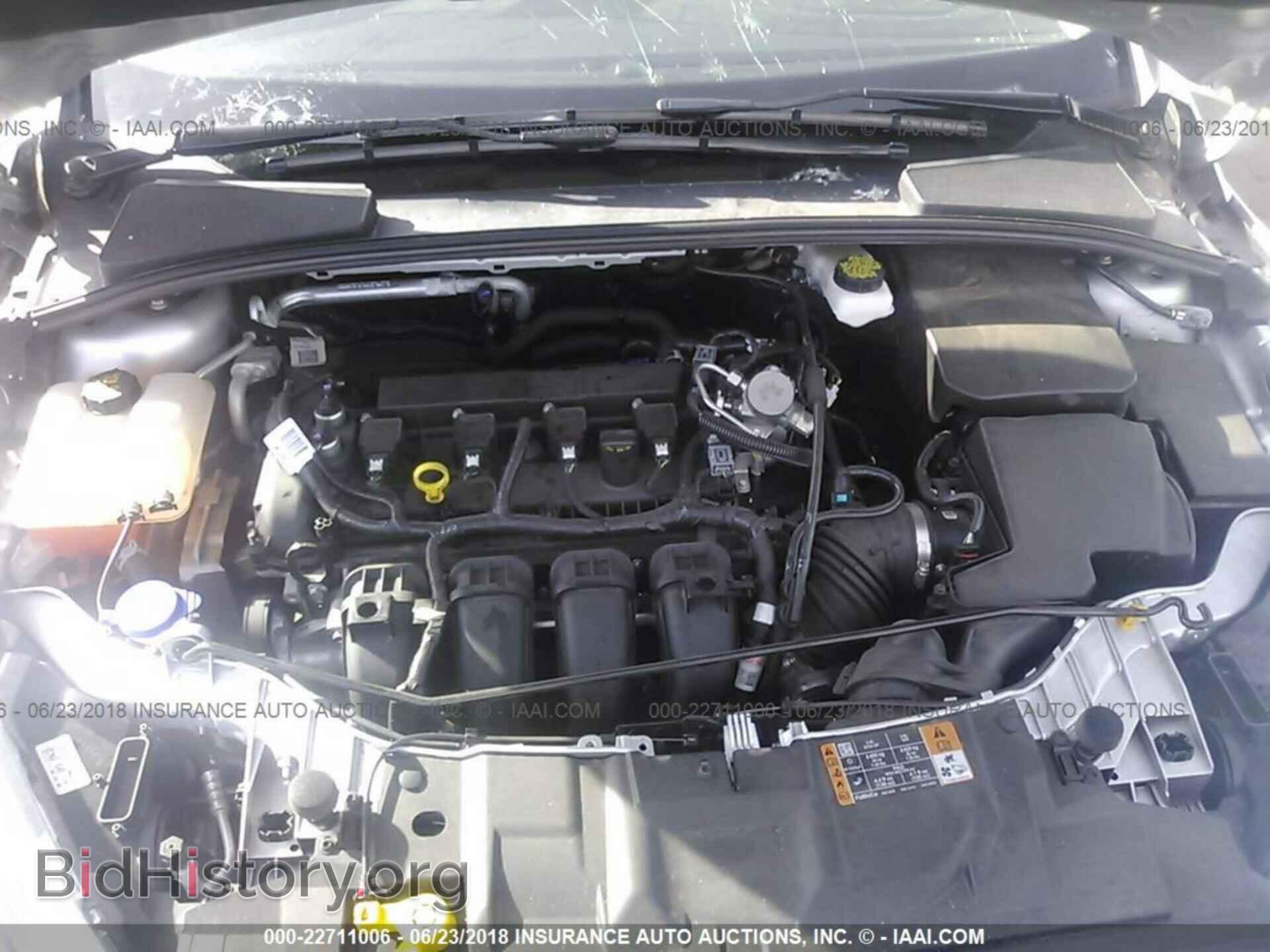 2017 Ford Focus - VIN: 1FADP3E26HL324952 - Photo 10