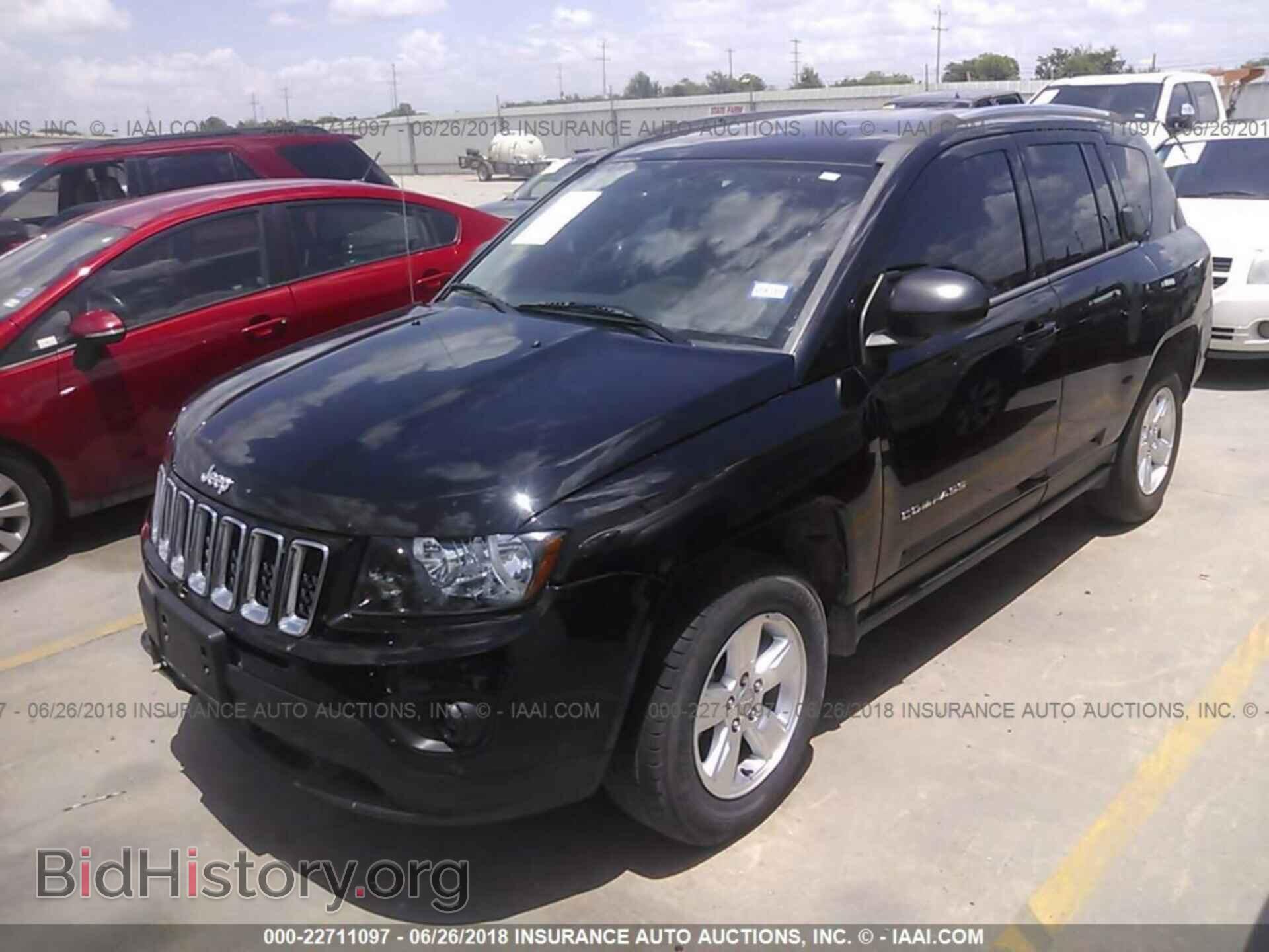 2014 Jeep Compass - VIN: 1C4NJCBA7ED545252 - Photo 2
