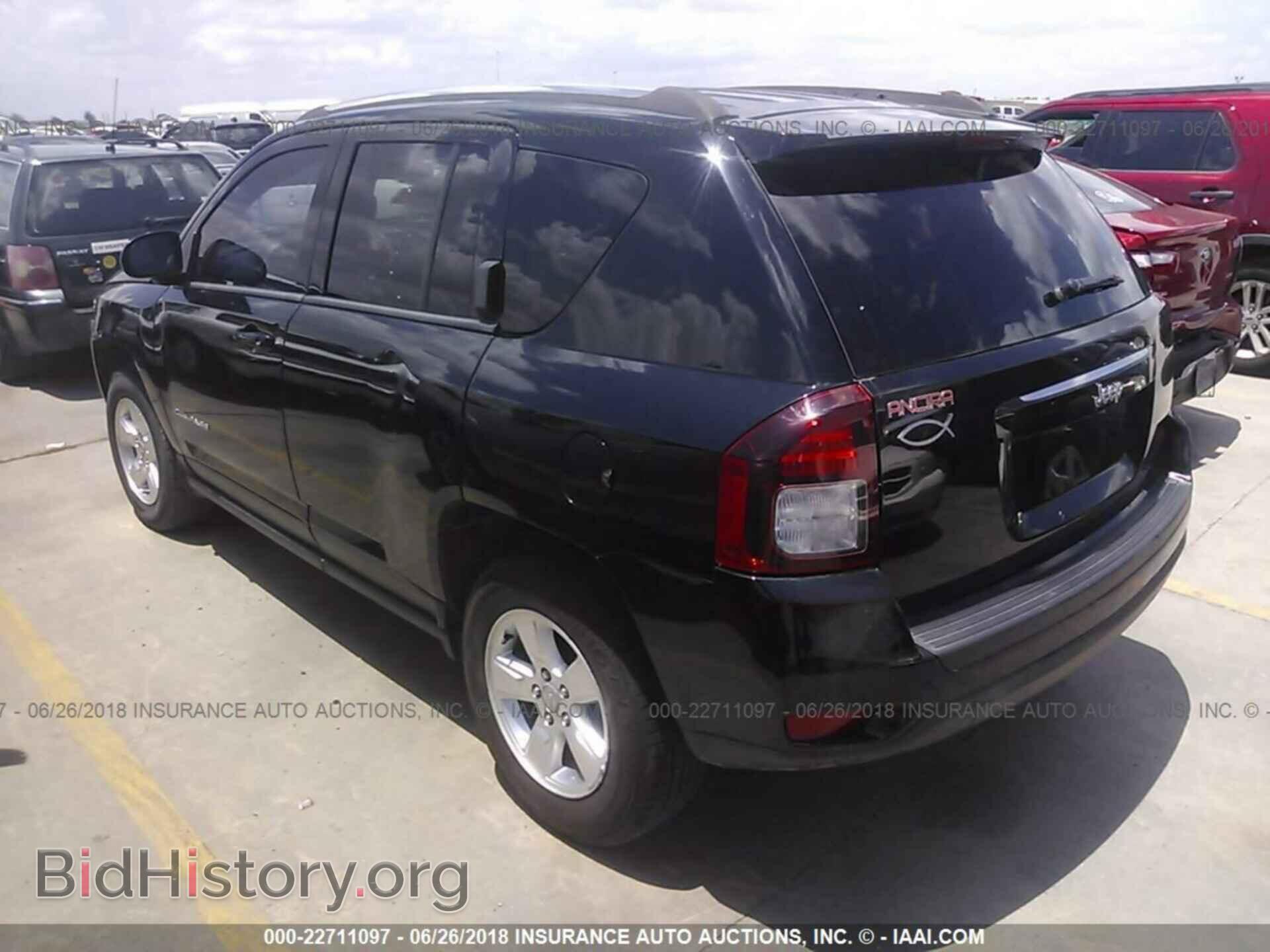 2014 Jeep Compass - VIN: 1C4NJCBA7ED545252 - Photo 3