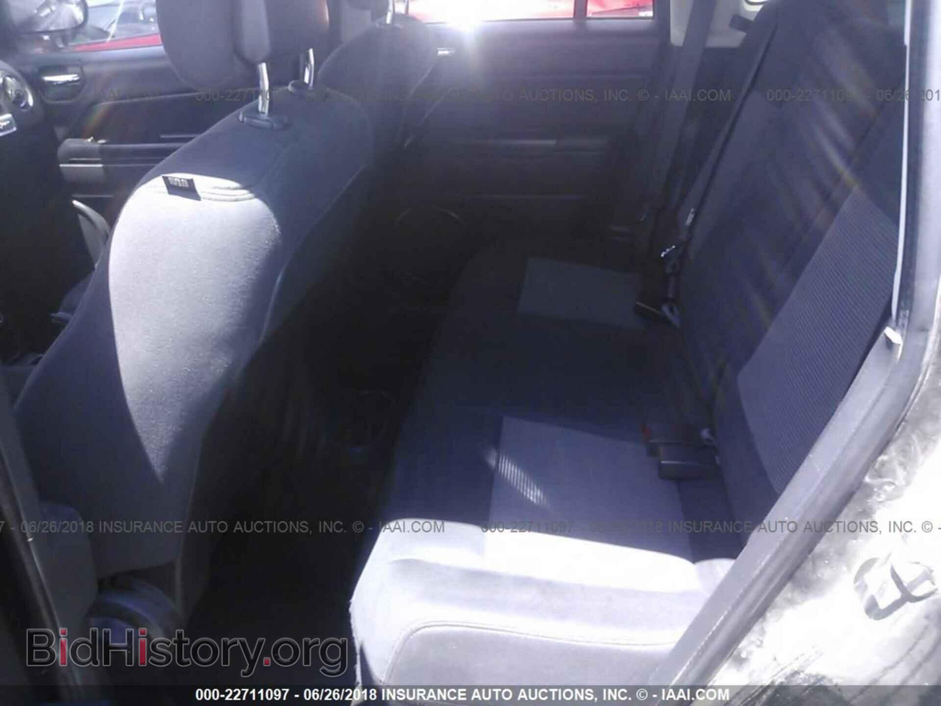2014 Jeep Compass - VIN: 1C4NJCBA7ED545252 - Photo 8