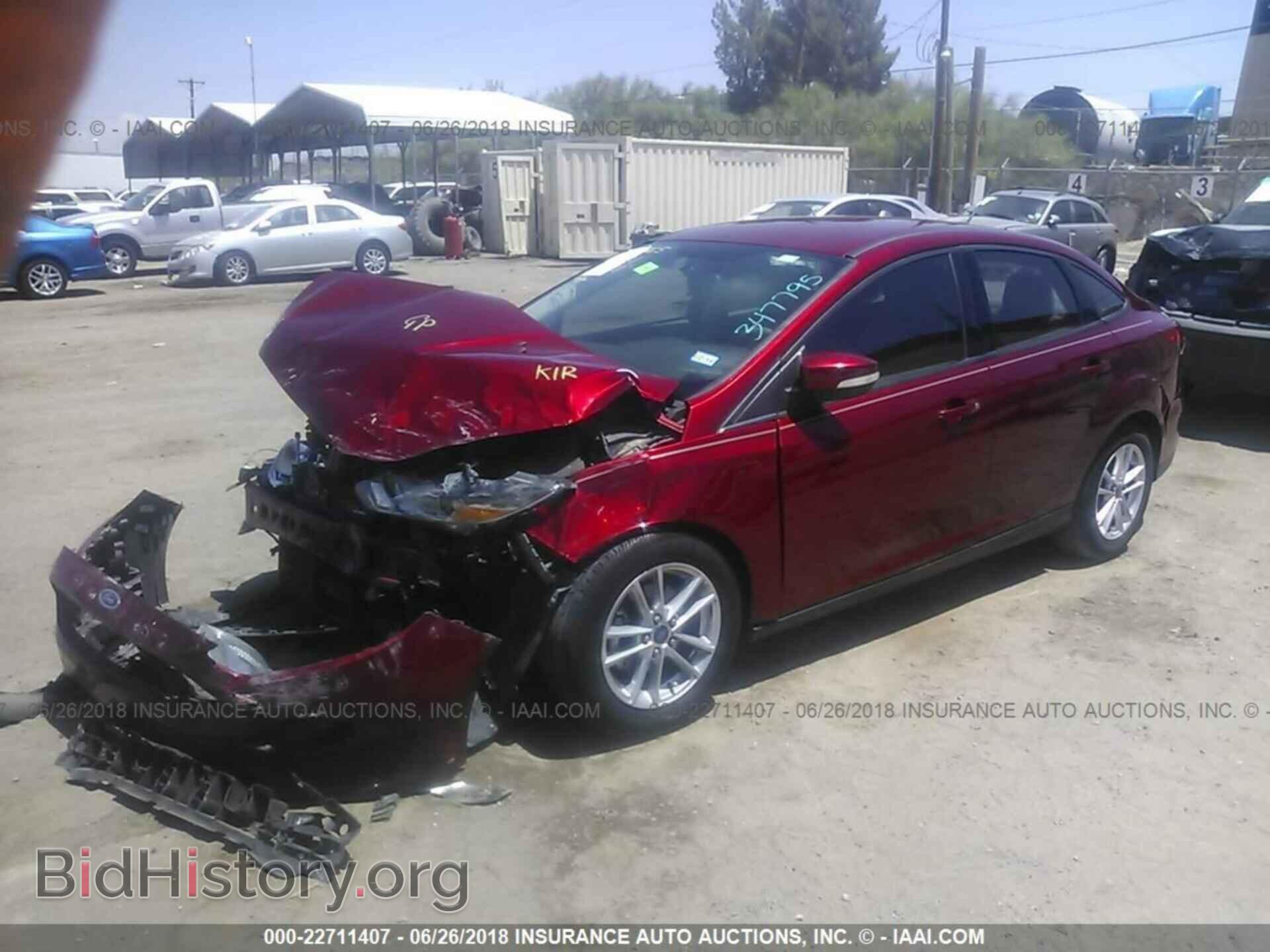 2015 Ford Focus - VIN: 1FADP3F25FL347795 - Фото 2