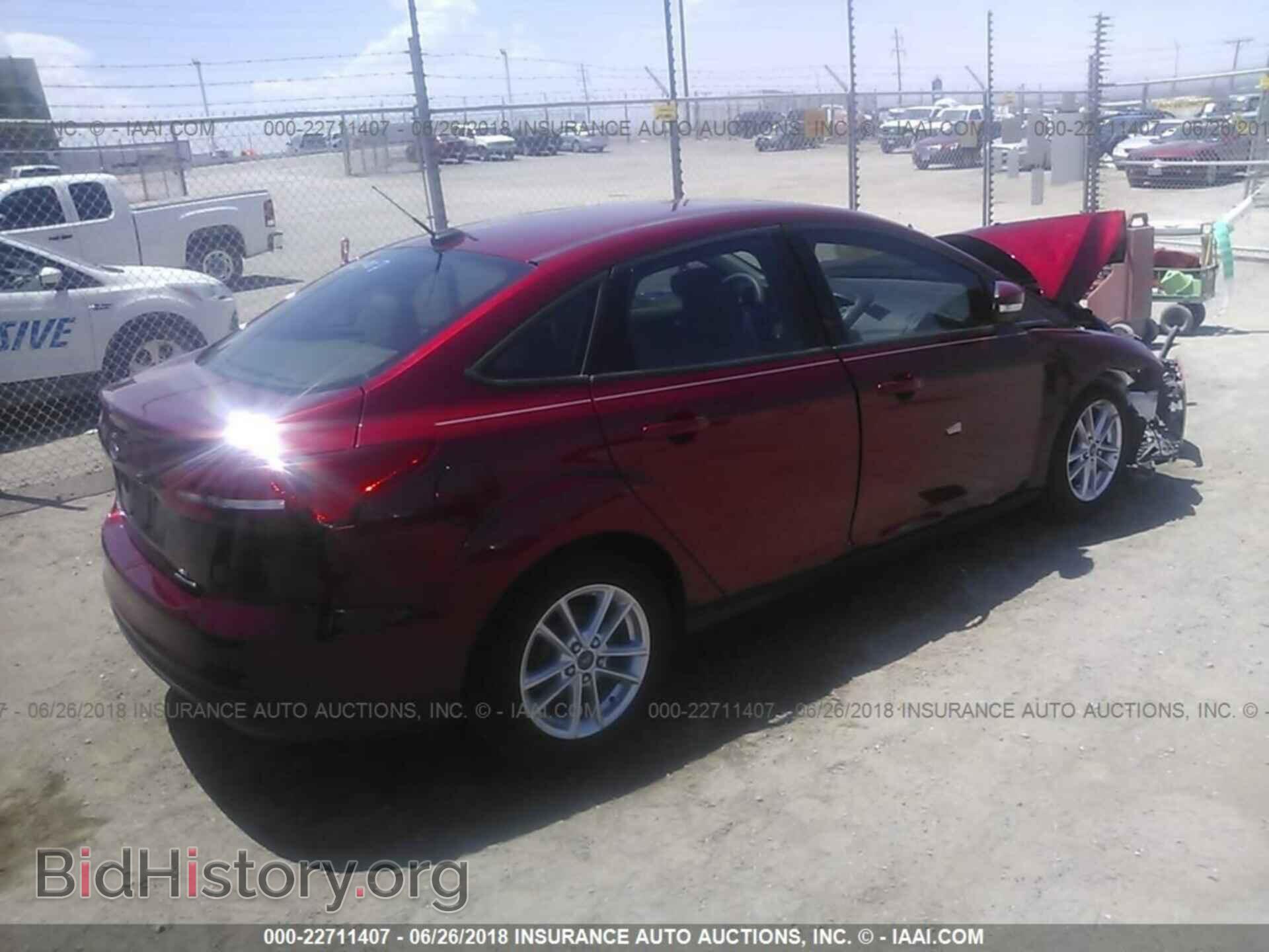 2015 Ford Focus - VIN: 1FADP3F25FL347795 - Фото 4