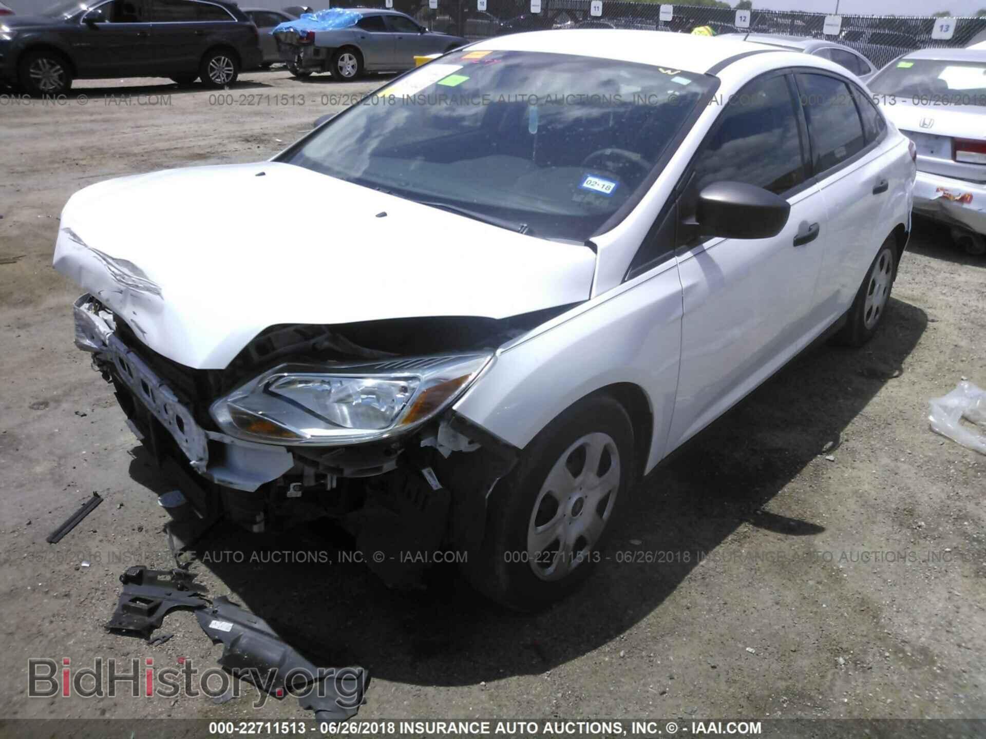 2014 Ford Focus - VIN: 1FADP3E26EL246457 - Photo 2