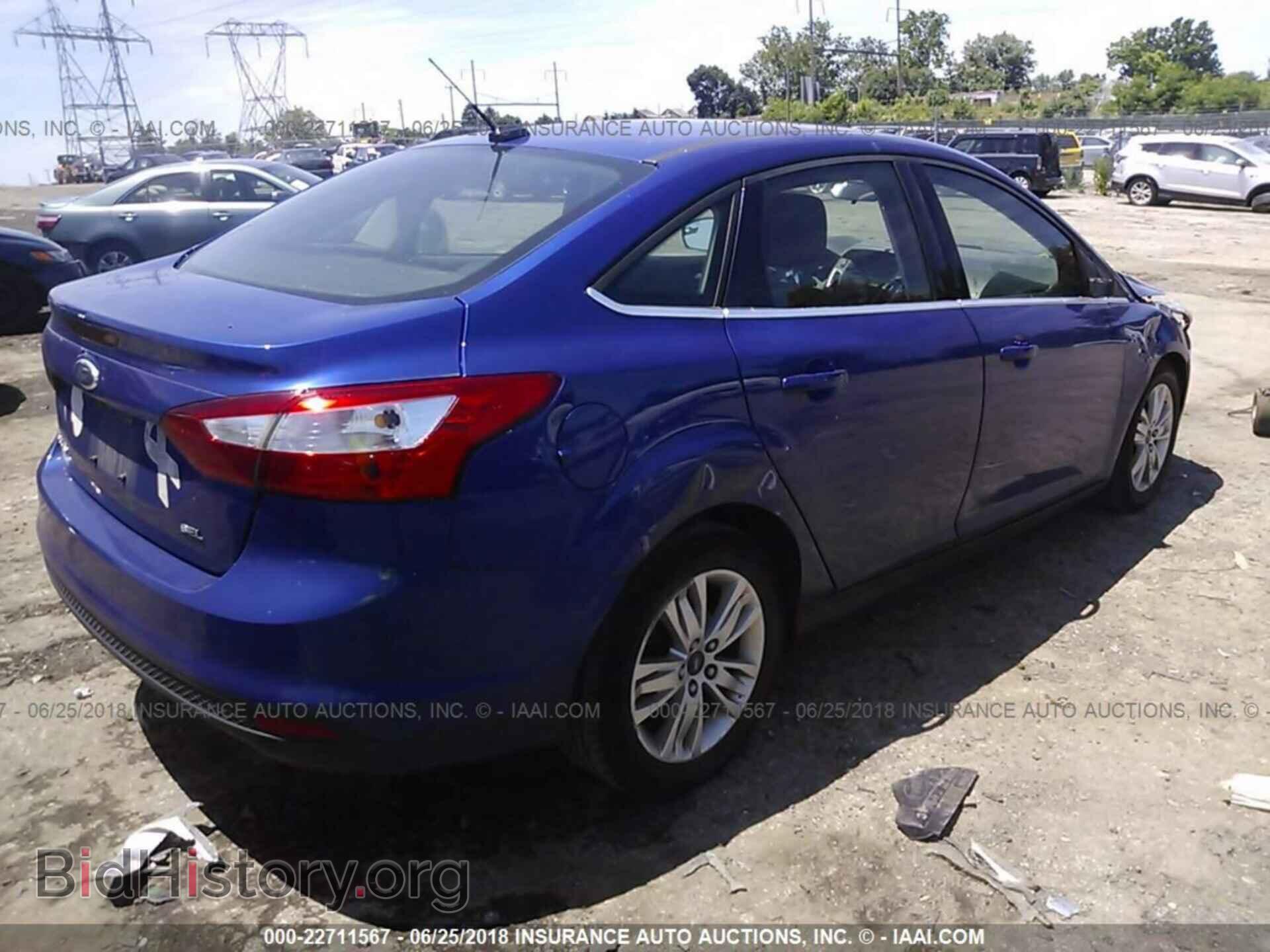 2012 Ford Focus - VIN: 1FAHP3H21CL253729 - Photo 4