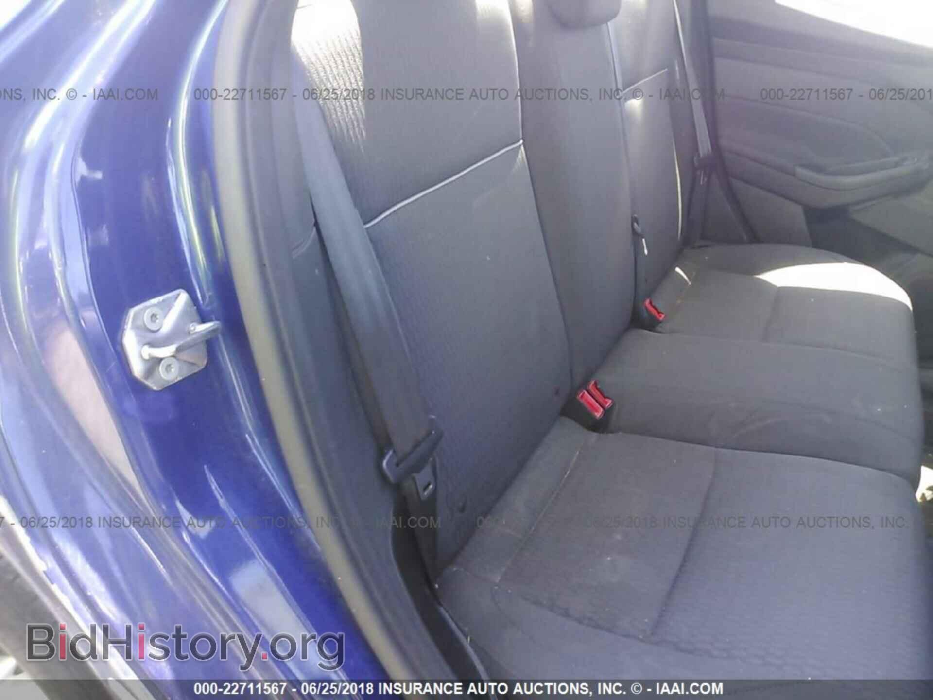 2012 Ford Focus - VIN: 1FAHP3H21CL253729 - Photo 8
