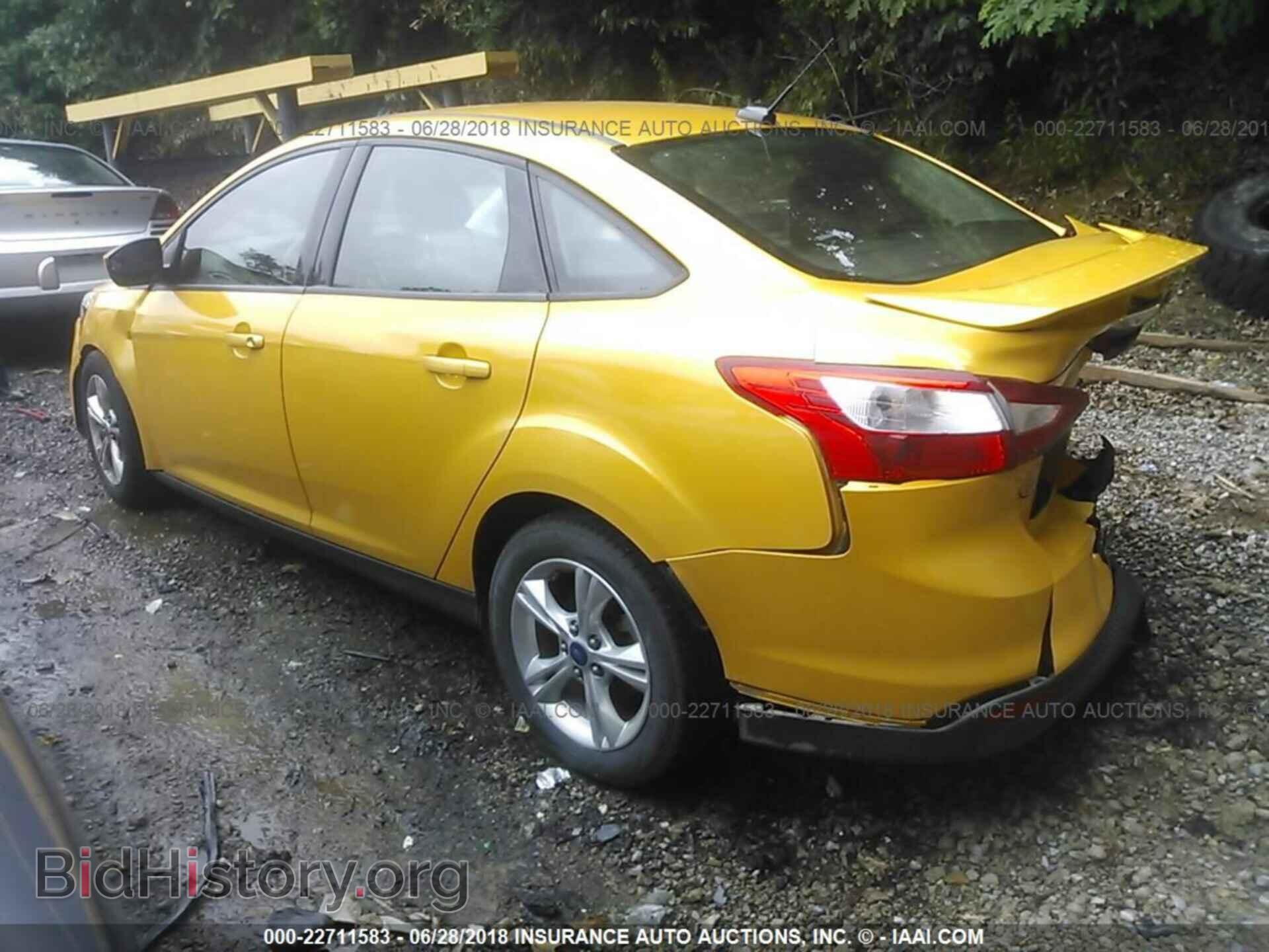 2012 Ford Focus - VIN: 1FAHP3F22CL378287 - Фото 3