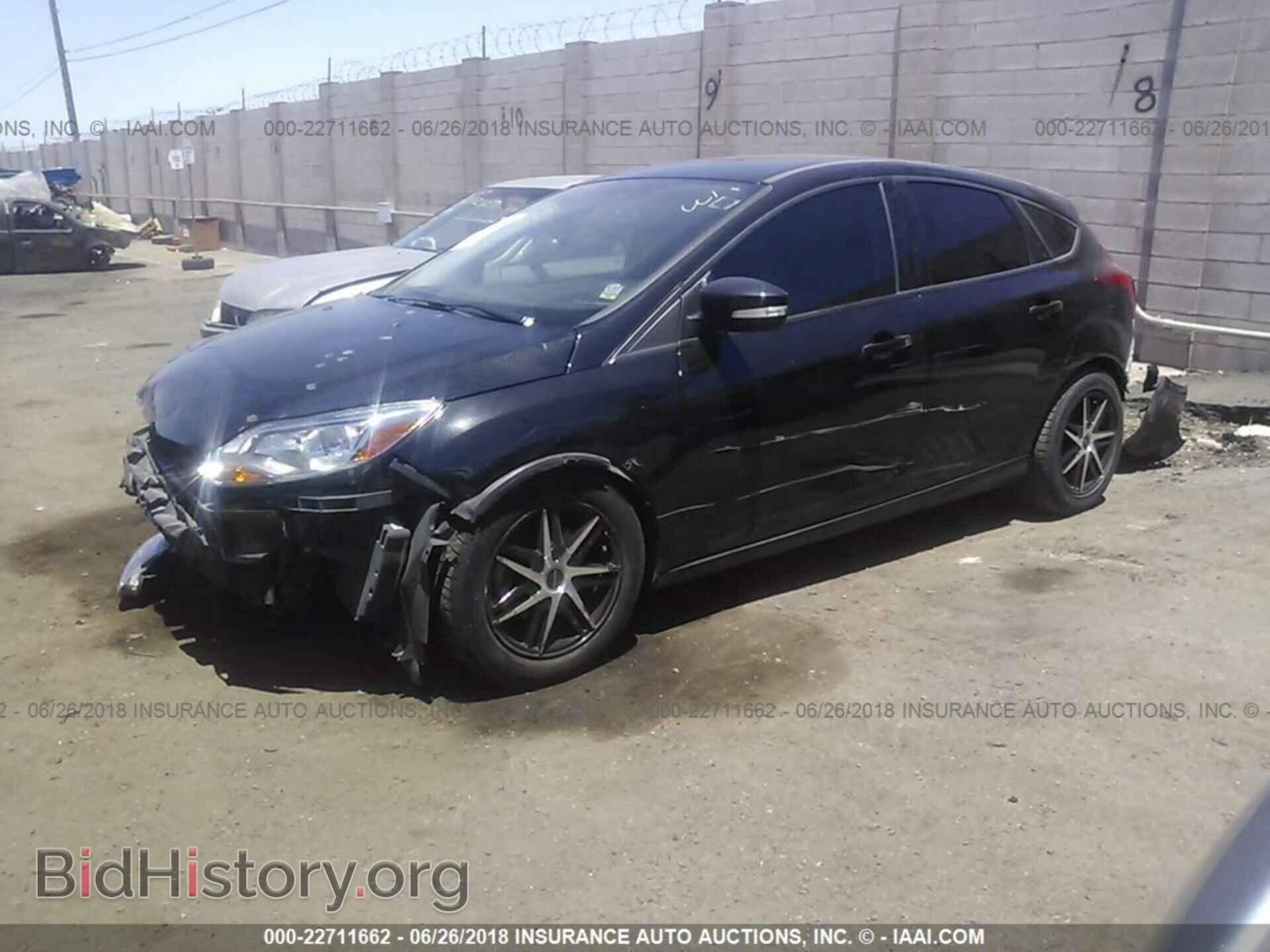 2014 Ford Focus - VIN: 1FADP3K26EL391437 - Фото 2