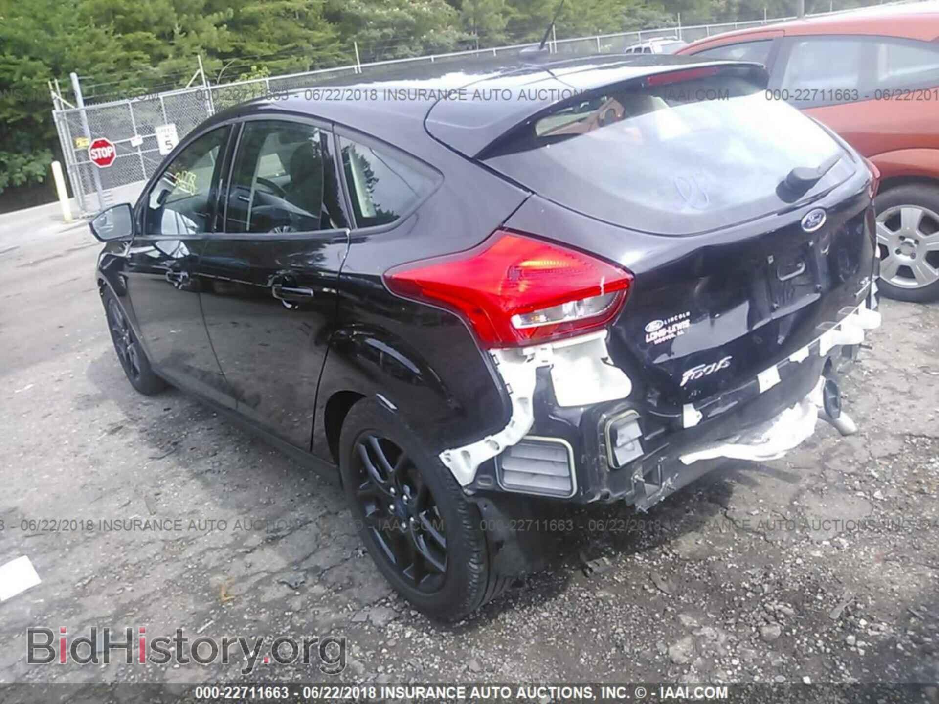 2016 Ford Focus - VIN: 1FADP3K29GL311406 - Фото 3
