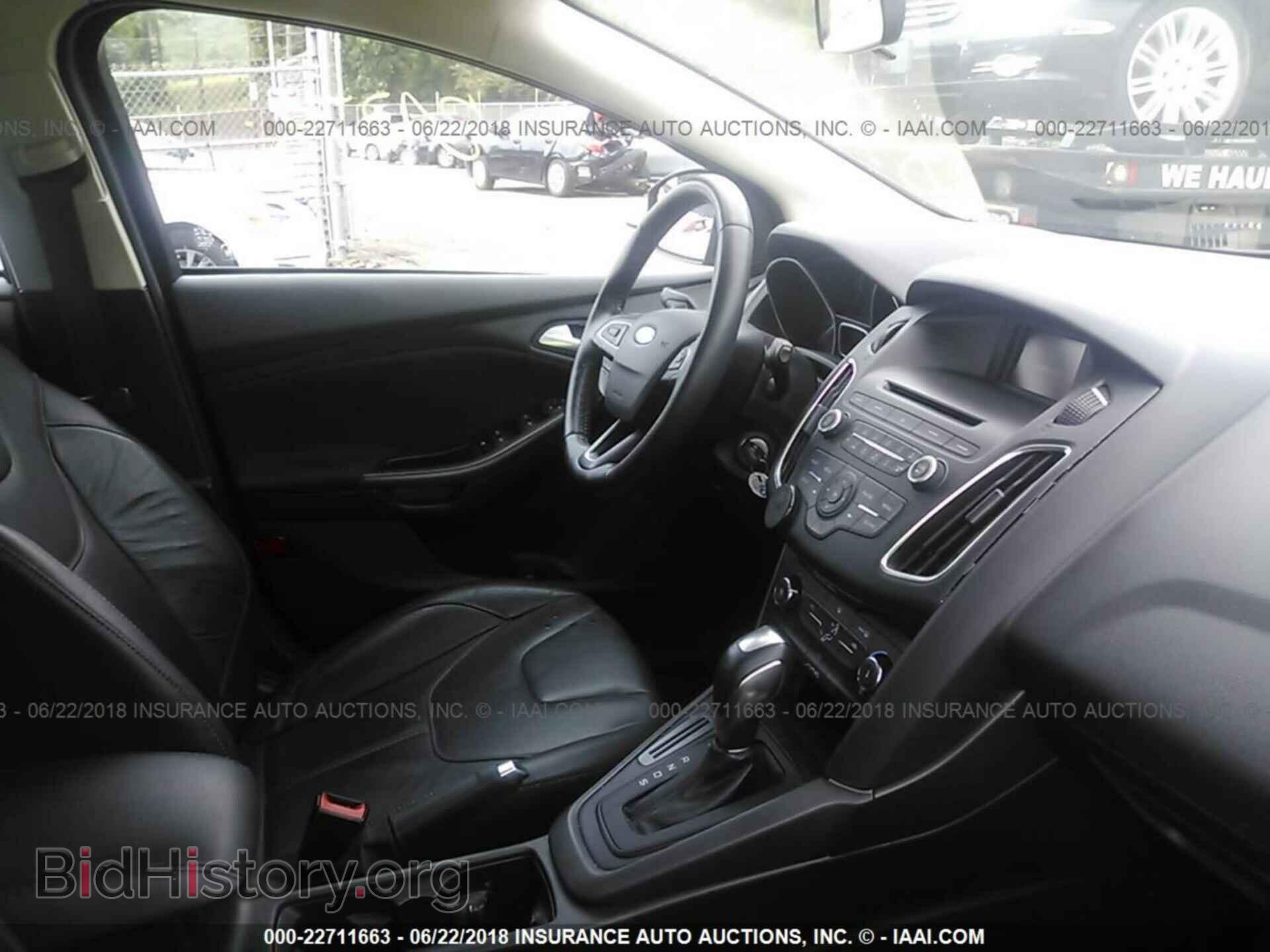 2016 Ford Focus - VIN: 1FADP3K29GL311406 - Фото 5