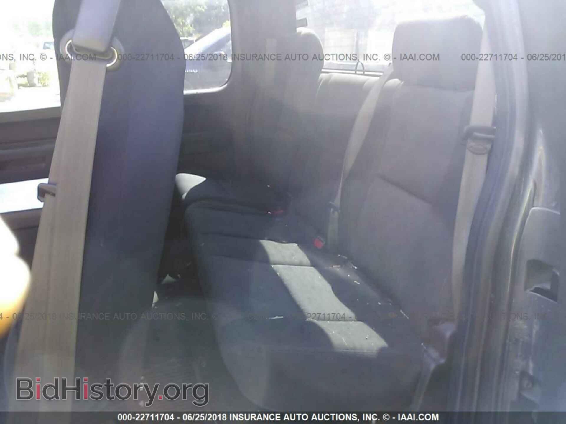 2011 GMC SIERRA - VIN: 1GTR2VE35BZ131103 - Фото 8