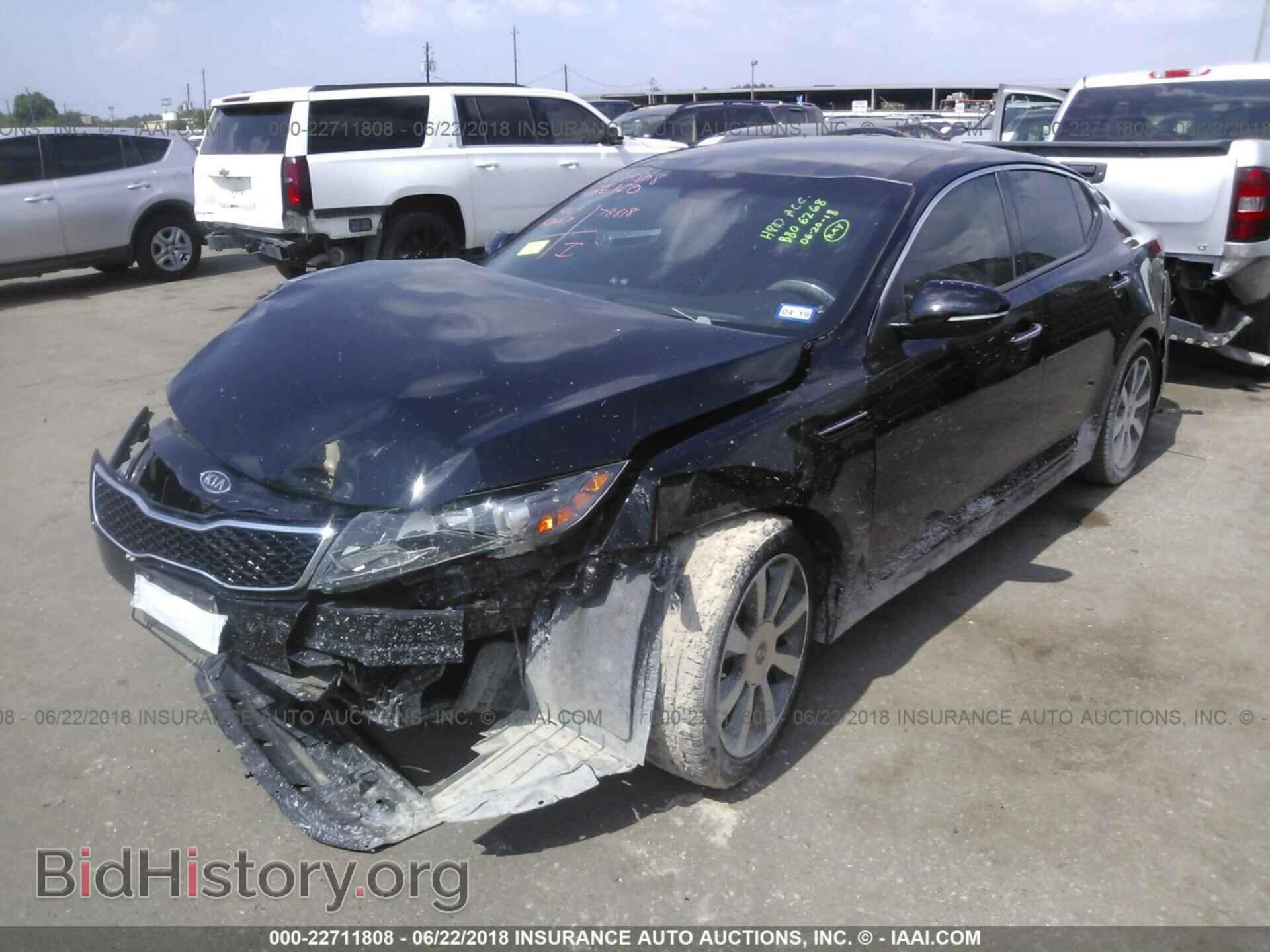 2012 Kia Optima - VIN: 5XXGR4A66CG024157 - Photo 2
