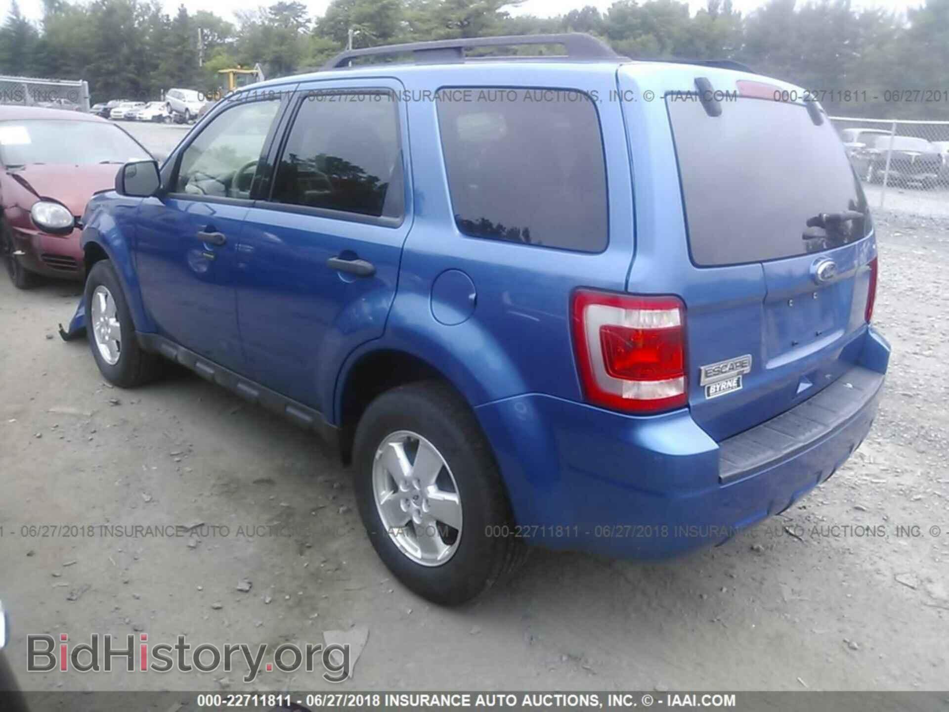 2011 Ford Escape - VIN: 1FMCU0D78BKC25505 - Фото 3