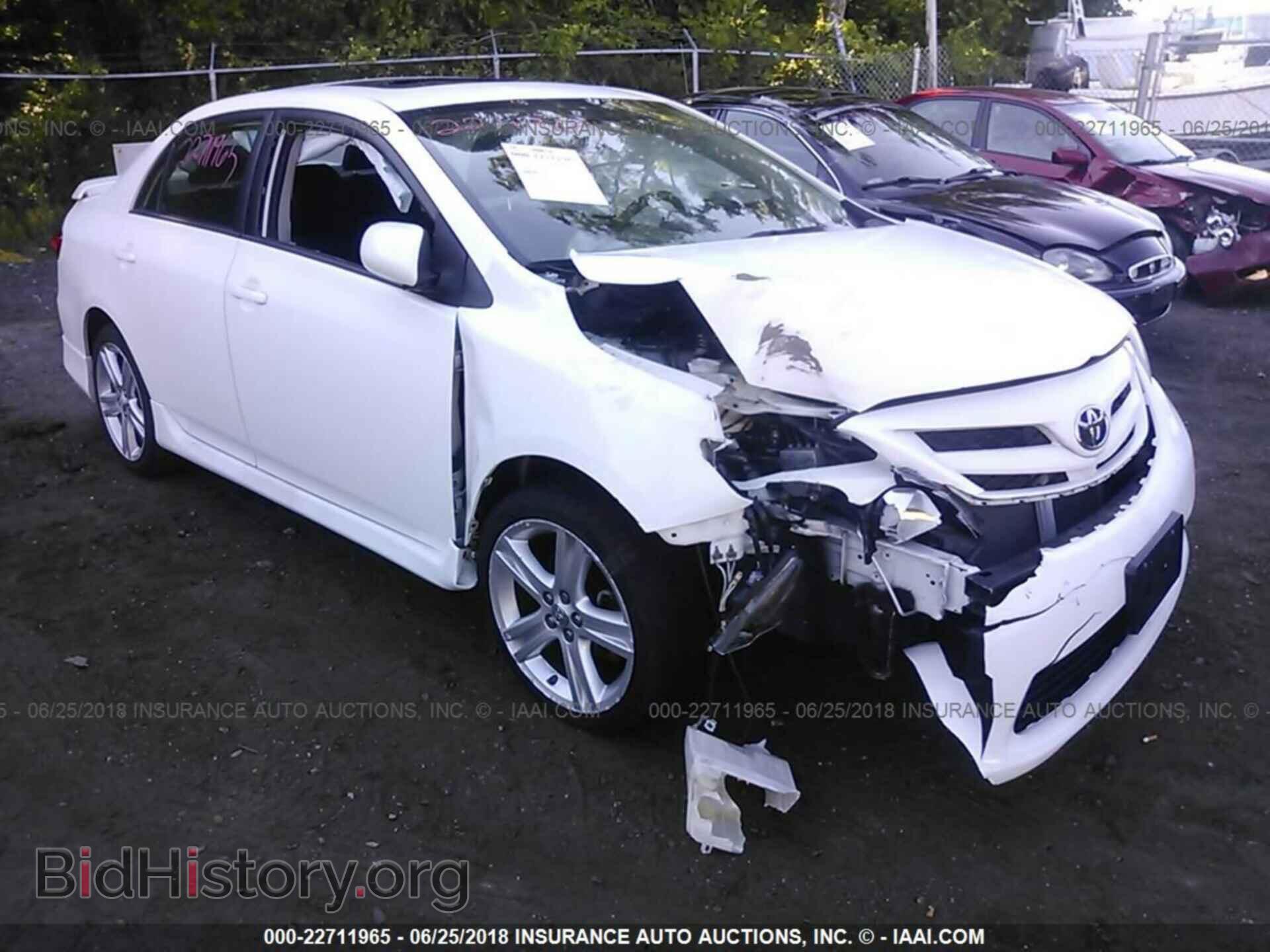 Photo 2T1BU4EE4DC005514 - Toyota Corolla 2013