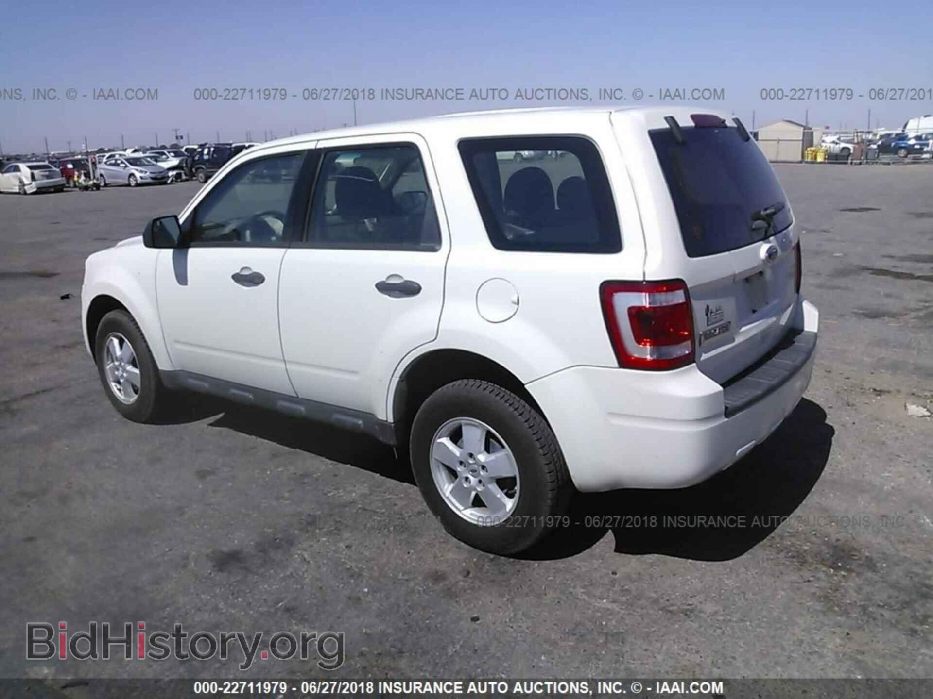 2012 Ford Escape - VIN: 1FMCU0C75CKC43012 - Photo 3